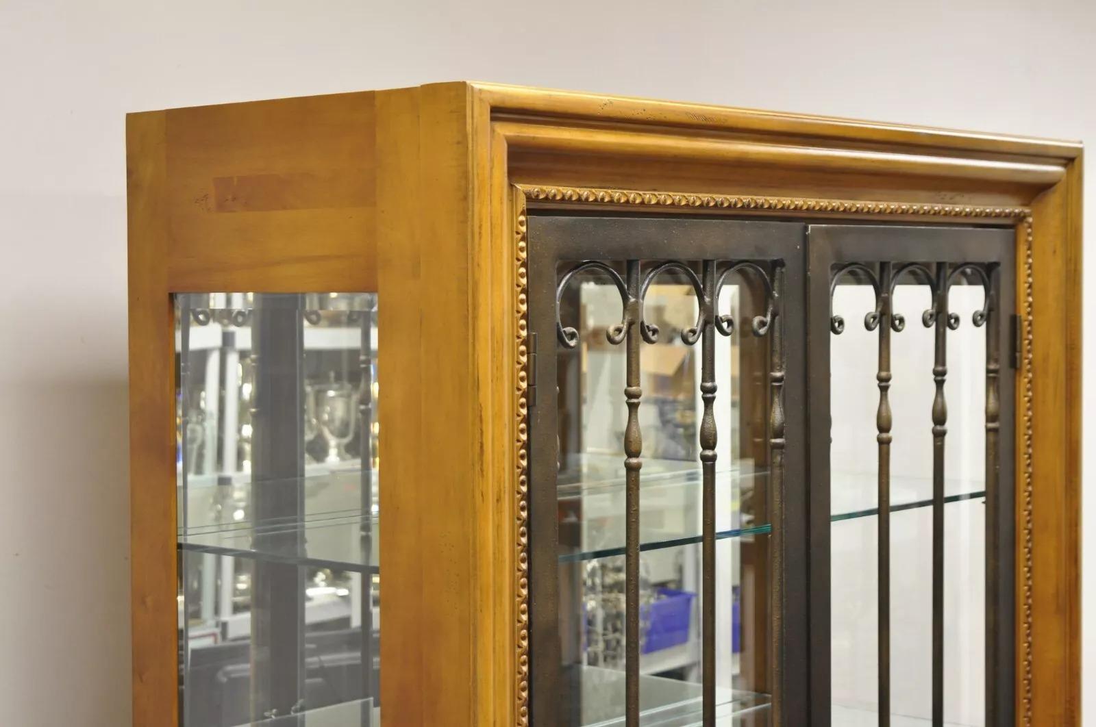Bernhardt 354-356 Vitrina Curio China Moderna Cerezo y Puerta de Hierro Iluminada en venta 7