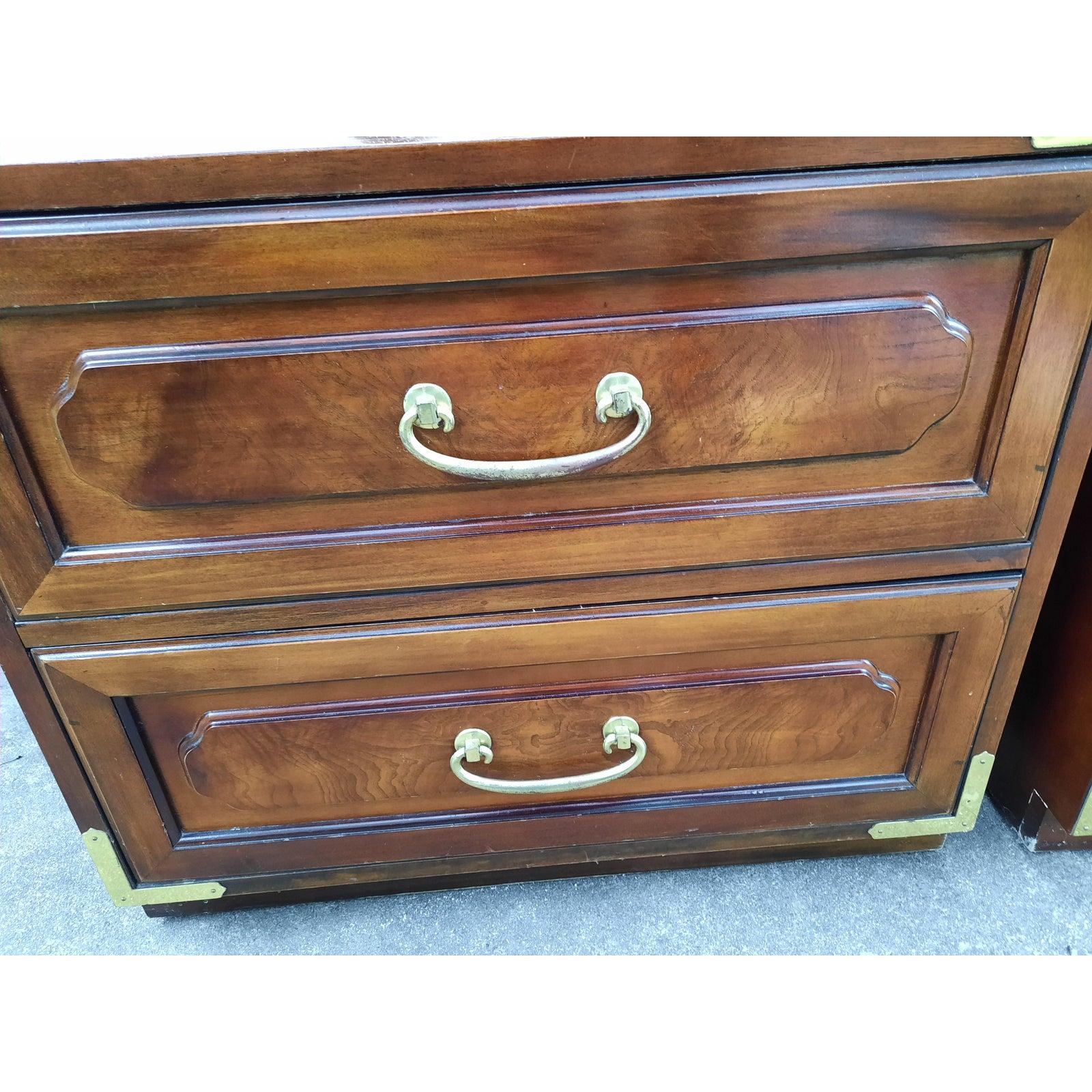 Anglo-Japanese Bernhardt Asian American Campaign Mahogany Burl Nightstands, a Pair For Sale