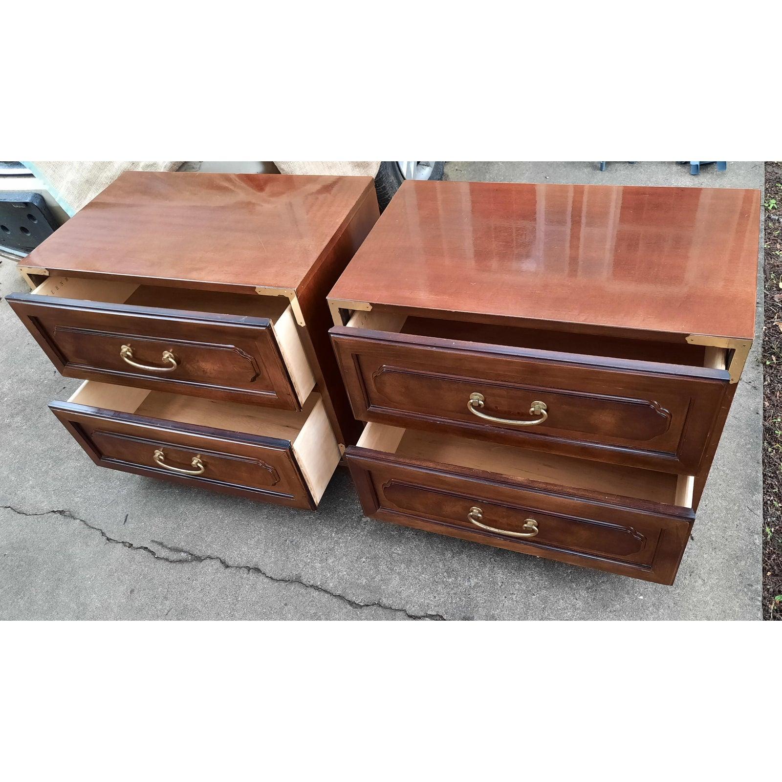 20th Century Bernhardt Asian American Campaign Mahogany Burl Nightstands, a Pair For Sale