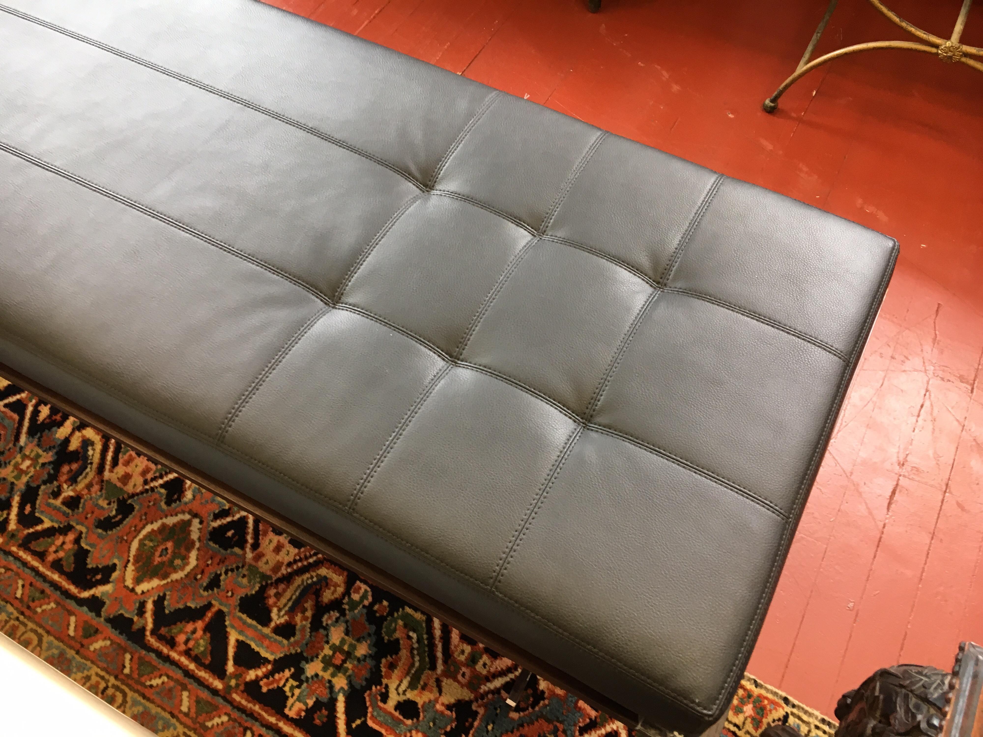 Mid-Century Modern Bernhardt Black Leather and Mahogany Chaise Lounge Settee Lounger Daybed