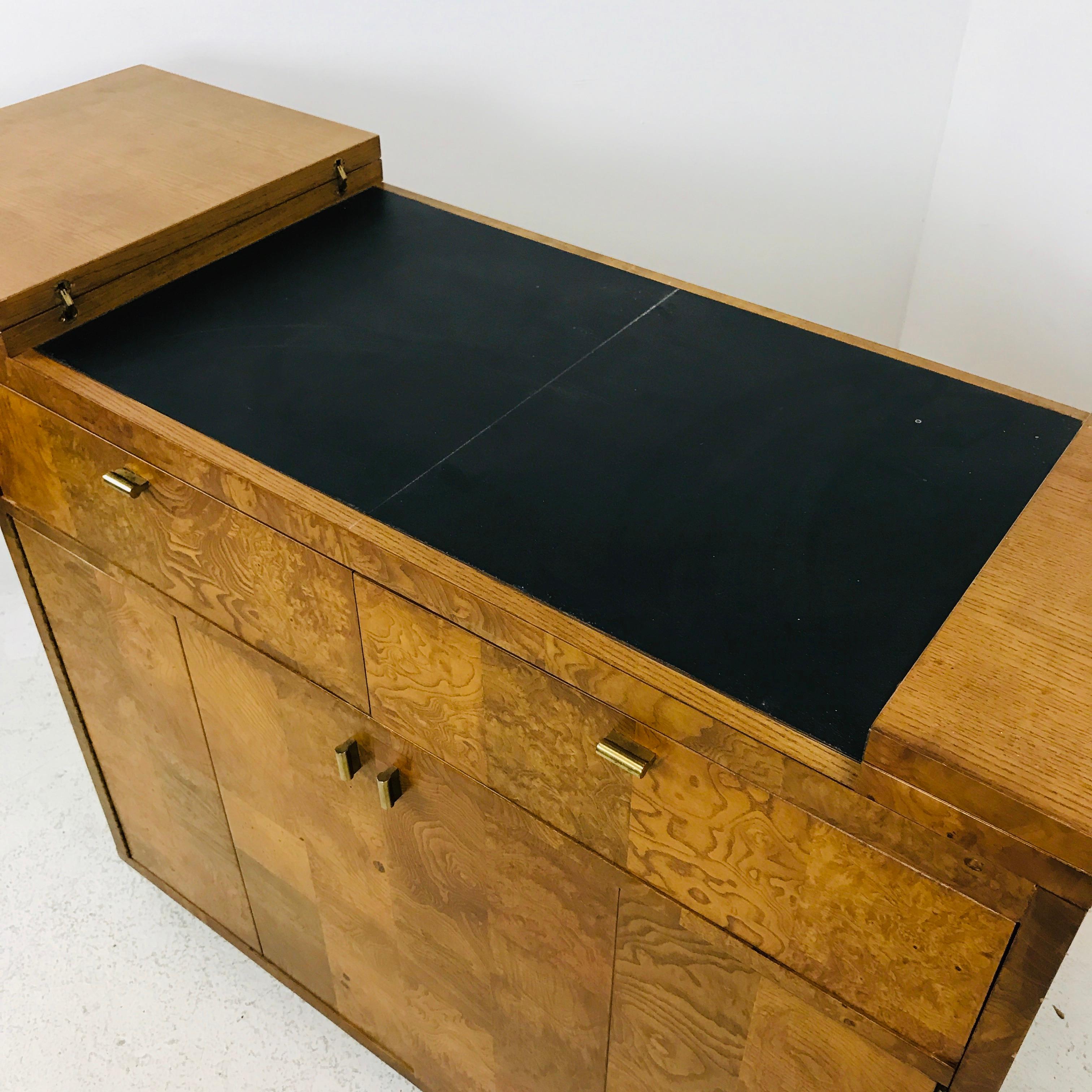 Bernhardt Burl Wood Bar Cabinet In Good Condition In Dallas, TX
