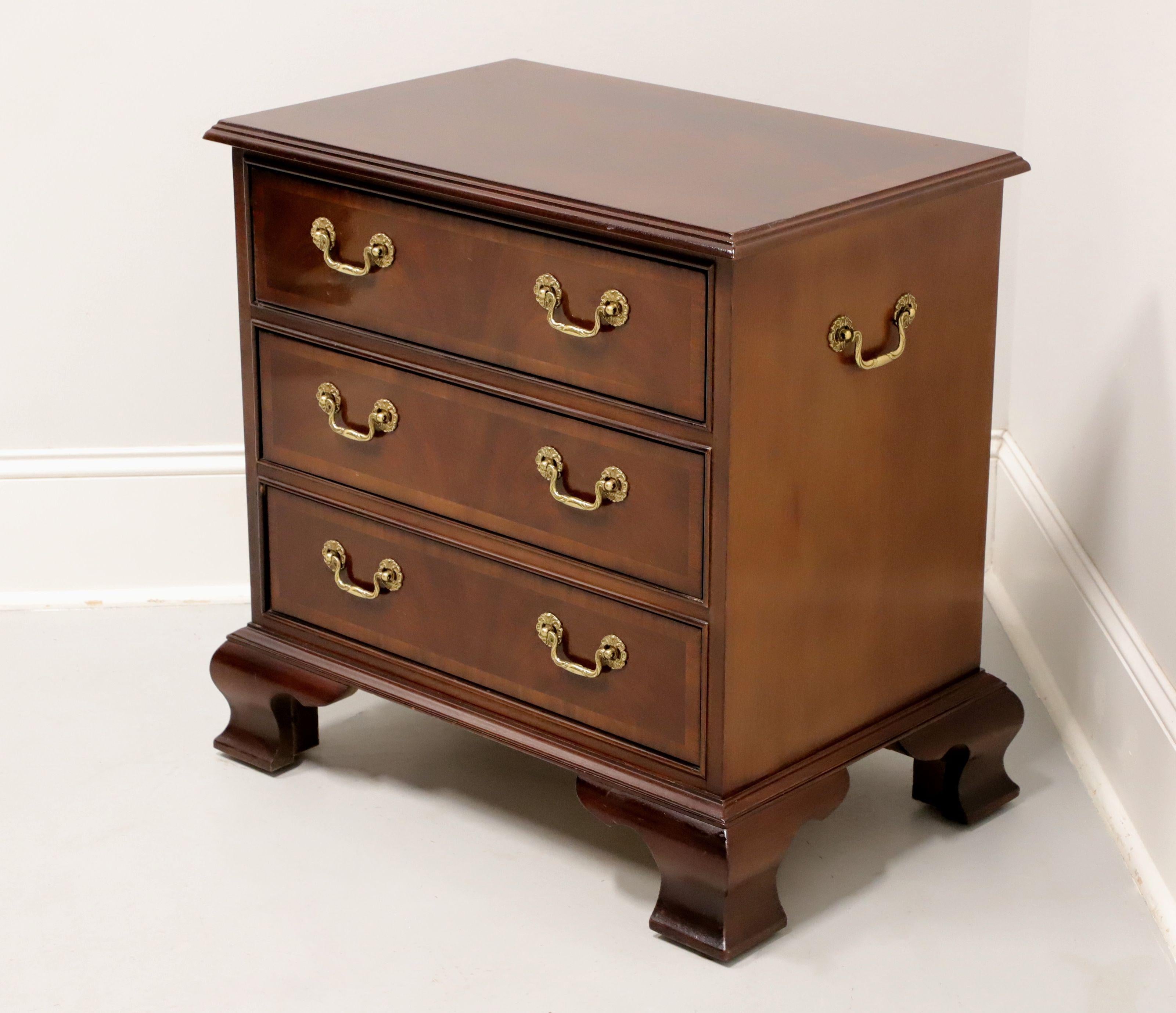 American BERNHARDT Centennial Inlaid Banded Mahogany Chippendale Chairside Chest For Sale