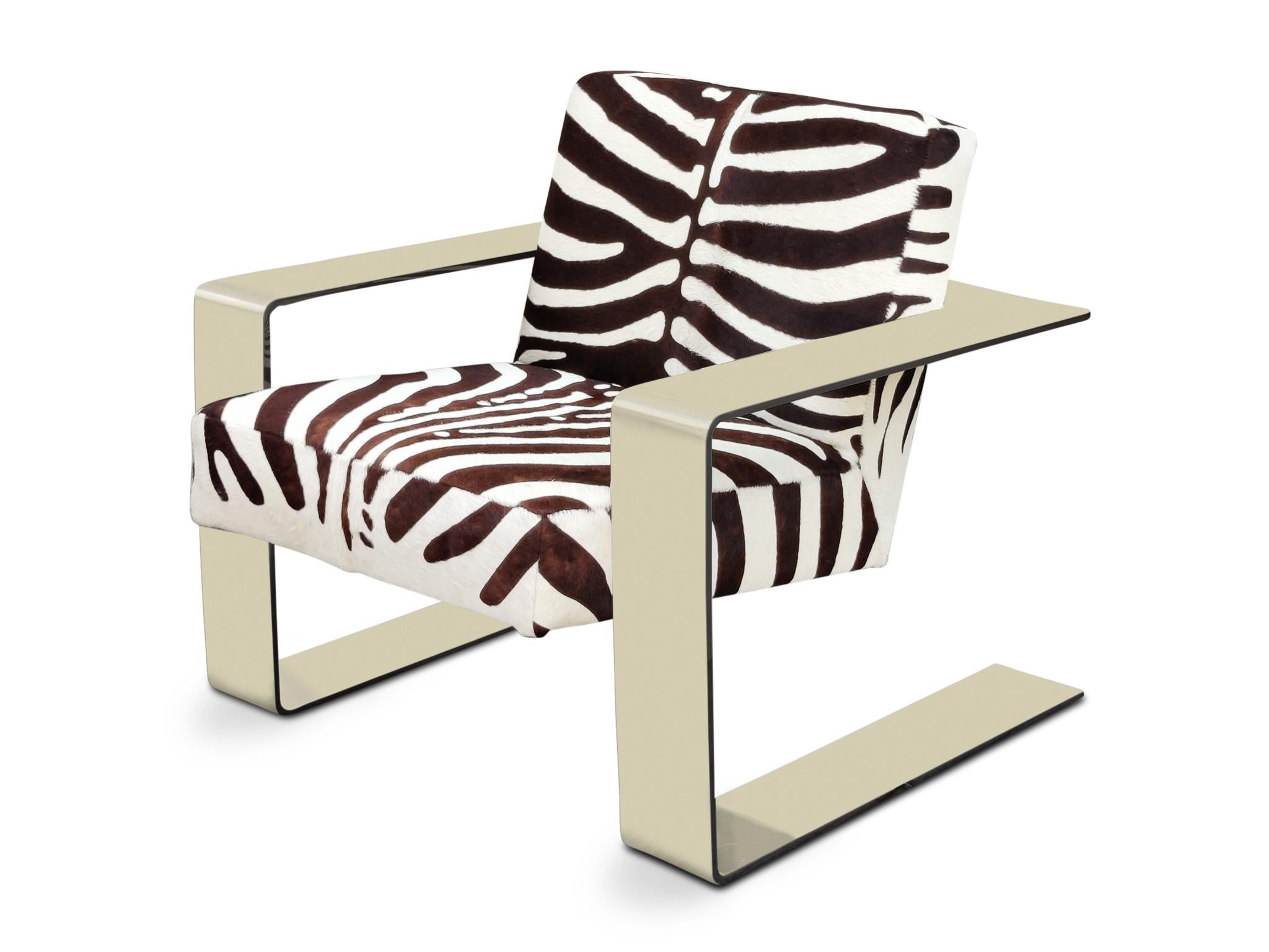 Postmoderne Bernhardt Chaise longue Connor Structure chromée Revêtement en peau de vache imprimé zèbre