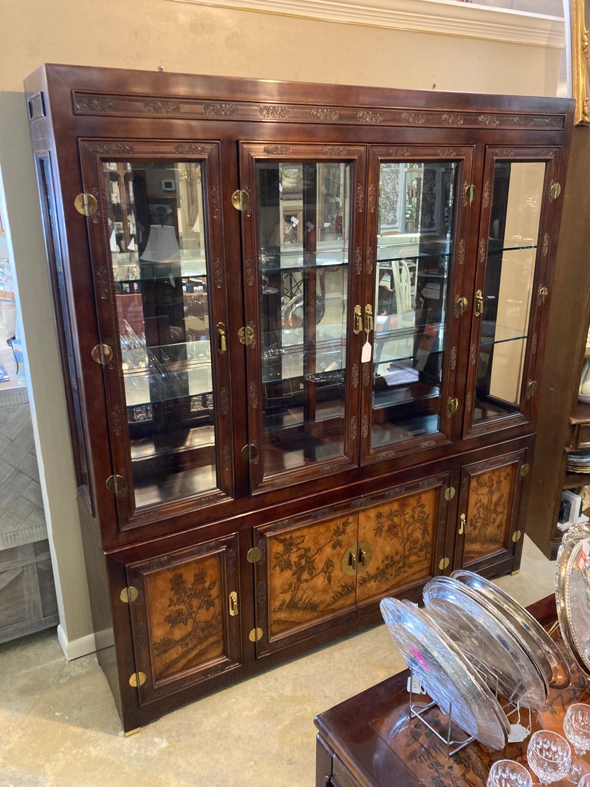 Vitrina Bernhardt Estadounidense en venta
