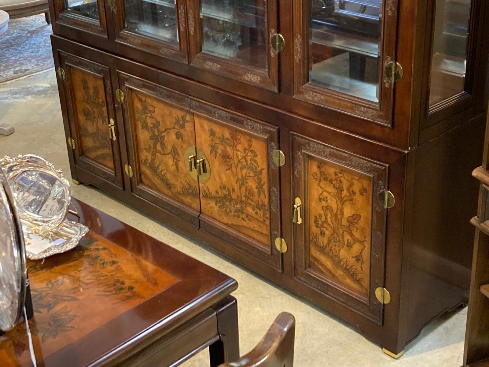 Vitrina Bernhardt en venta 1