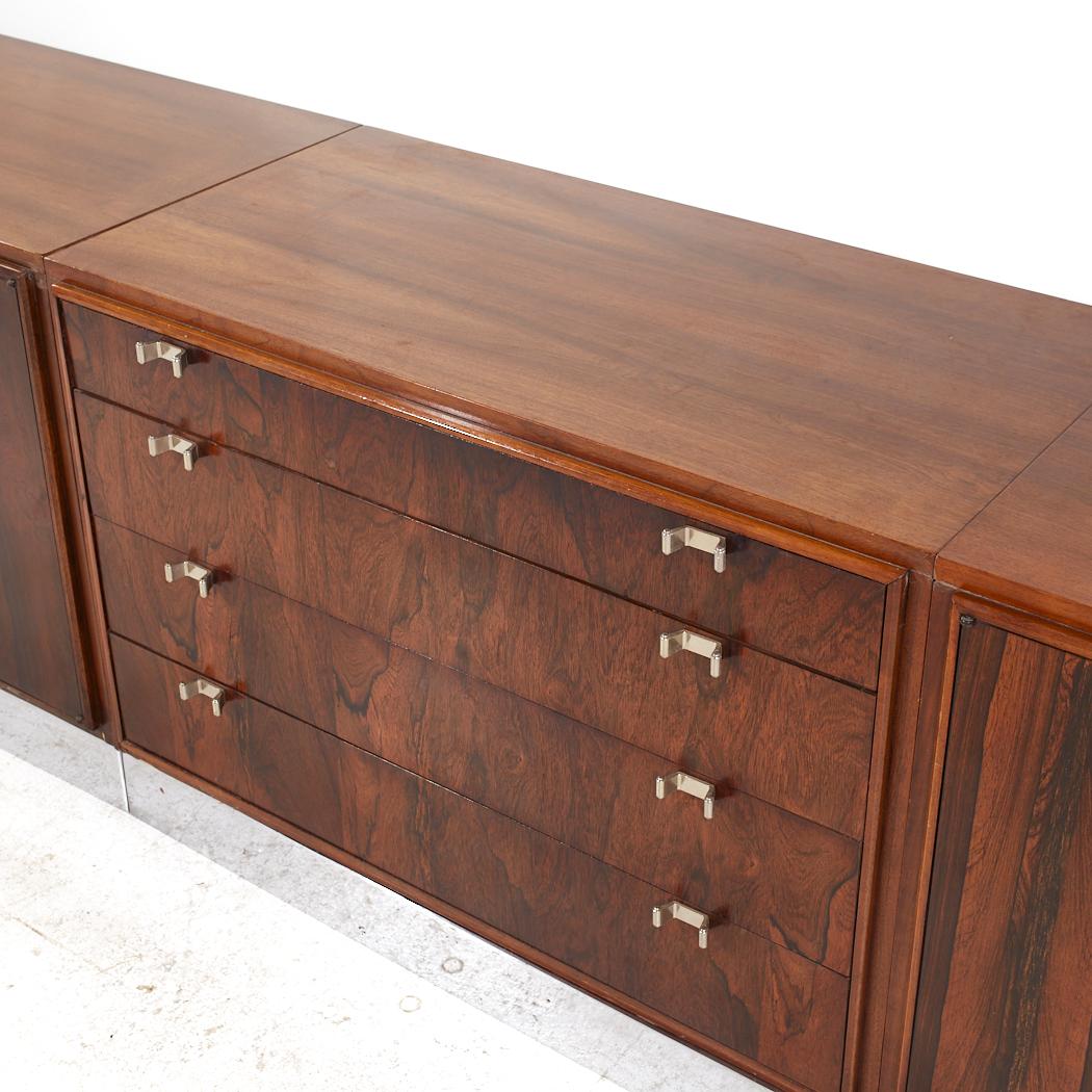 Bernhardt Flair Mid Century Rosewood and Chrome 3 Piece Credenza Set For Sale 4
