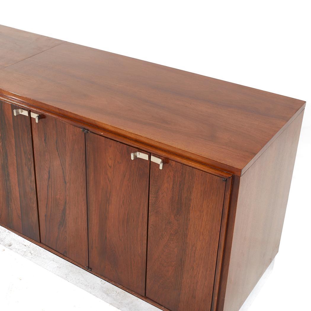 Bernhardt Flair Mid Century Rosewood and Chrome 3 Piece Credenza Set For Sale 5