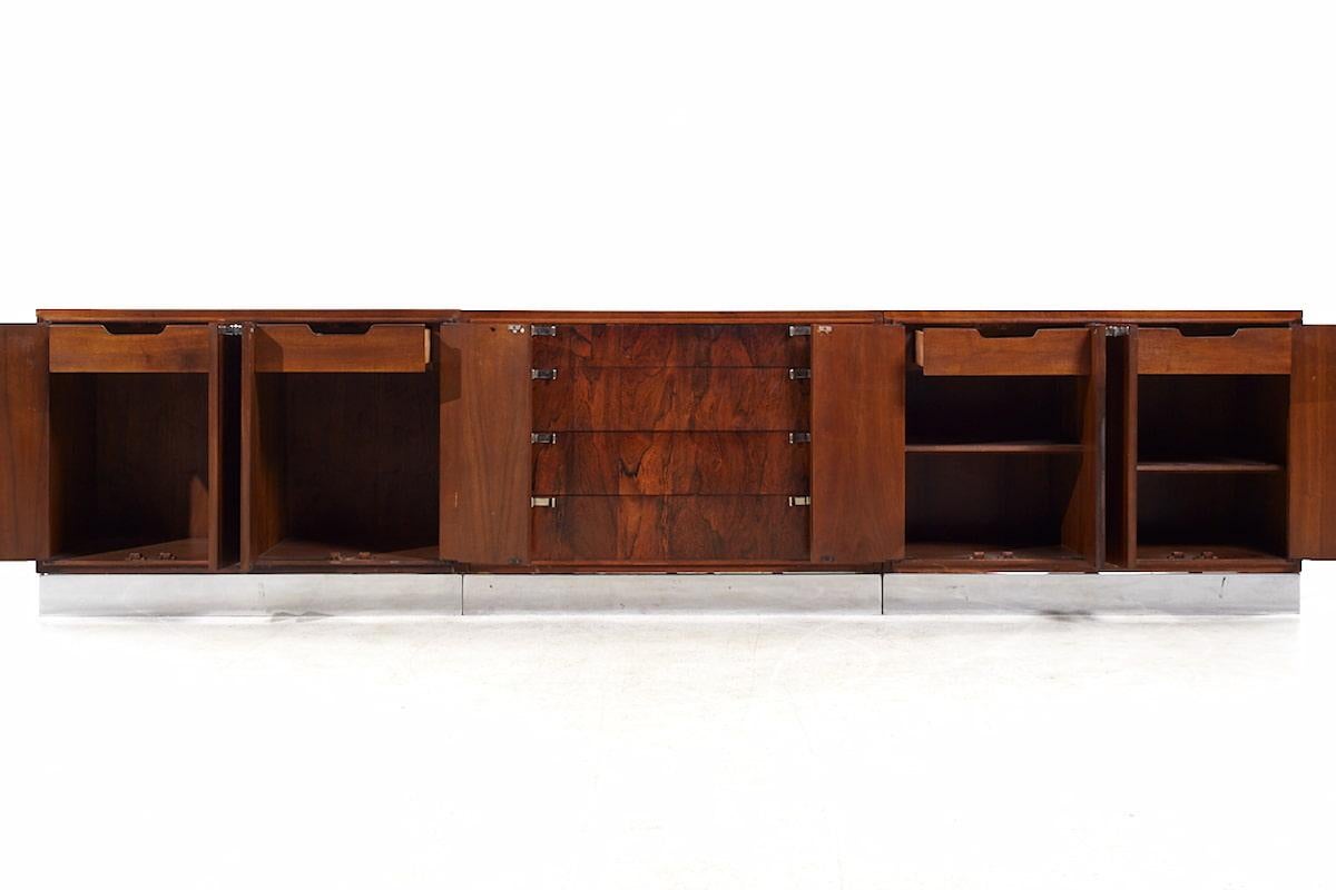 Bernhardt Flair Mid Century Rosewood and Chrome 3 Piece Credenza Set For Sale 7