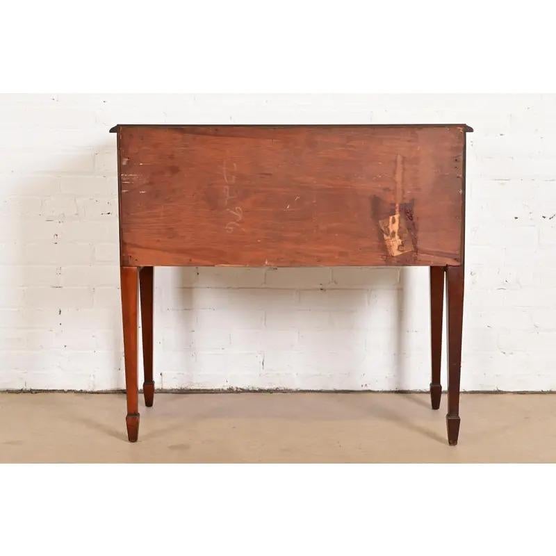 Credenza o buffet francese Regency Luigi XVI di Bernhardt, CIRCA 1940 in vendita 5