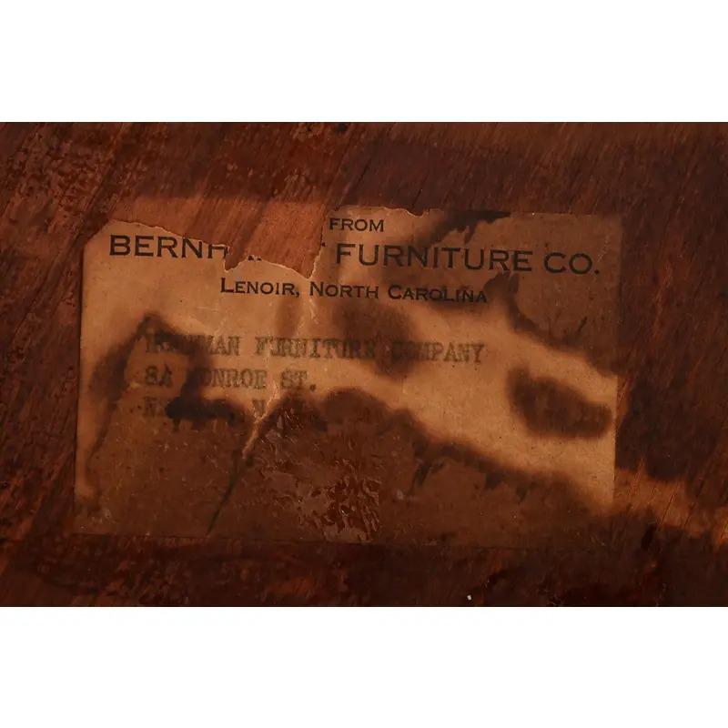 Credenza o buffet francese Regency Luigi XVI di Bernhardt, CIRCA 1940 in vendita 6