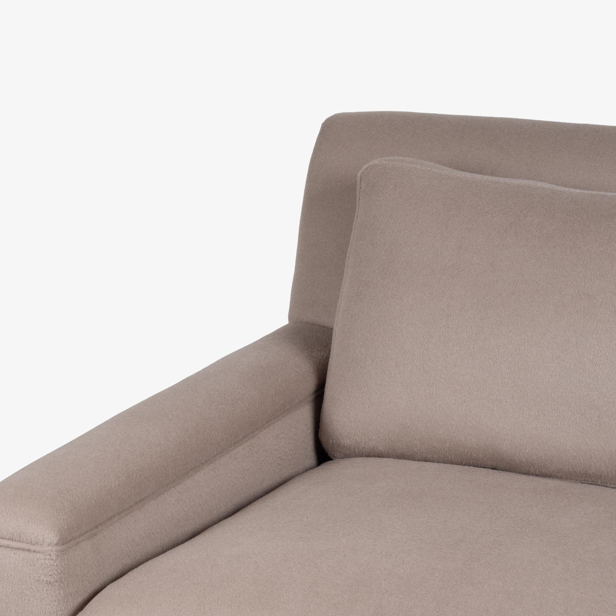 Bernhardt Furniture Club Lounge Chairs in Alpaca & Walnut Bases by Flair, Pair For Sale 5