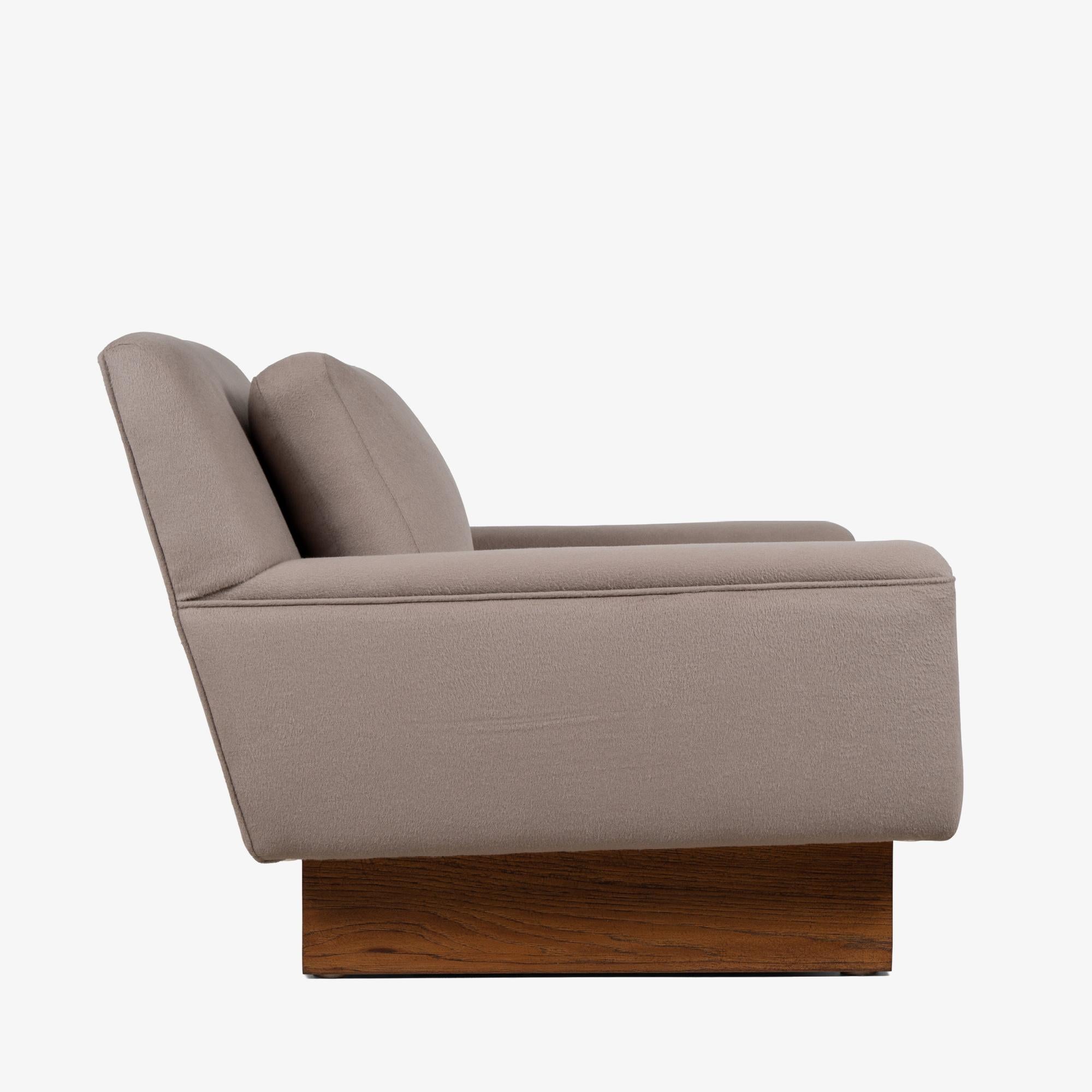 Bernhardt Furniture Club Lounge Chairs in Alpaca & Walnut Bases by Flair, Pair For Sale 2