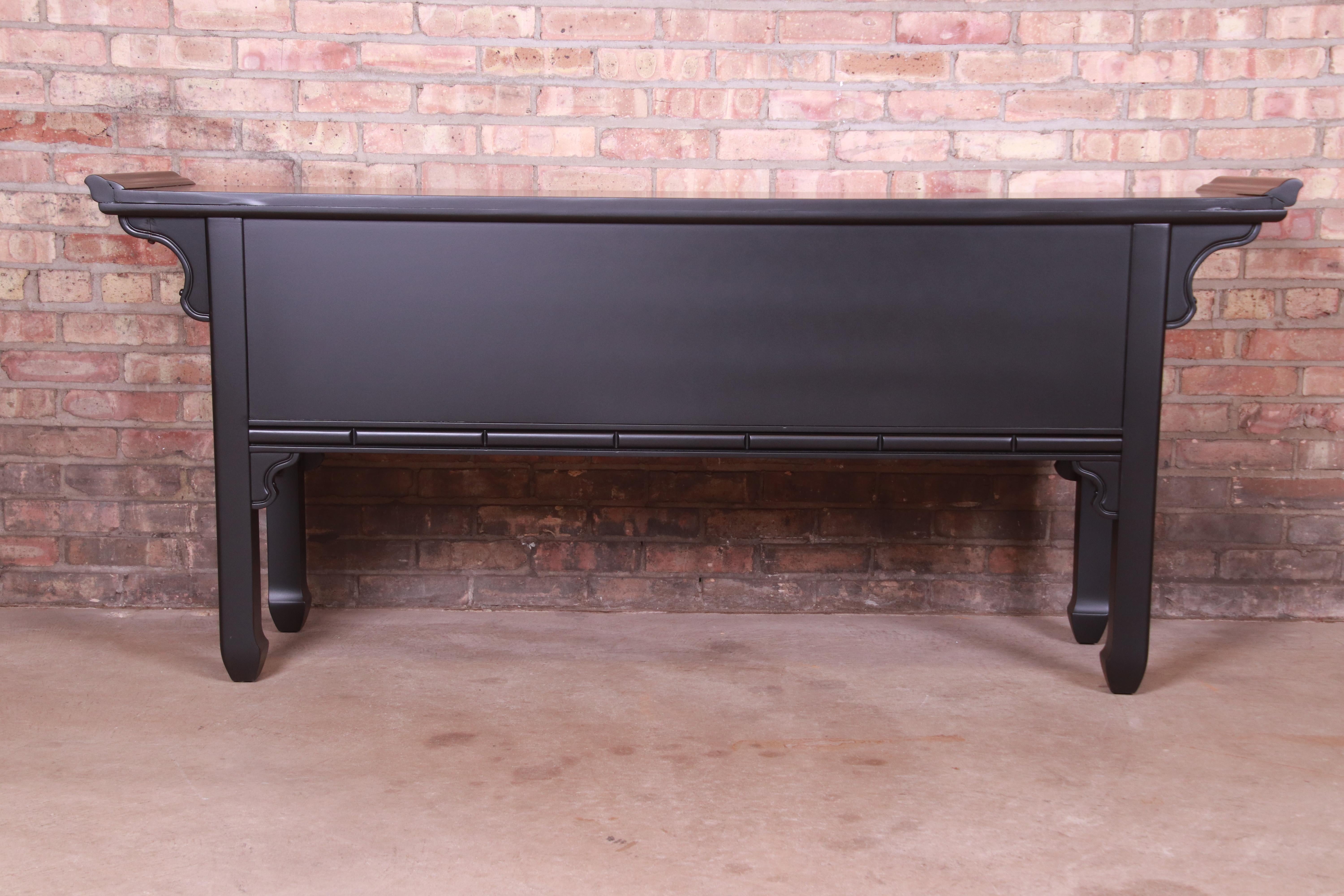 Bernhardt Hollywood Regency Chinoiserie Black Lacquered Sideboard or Console 8