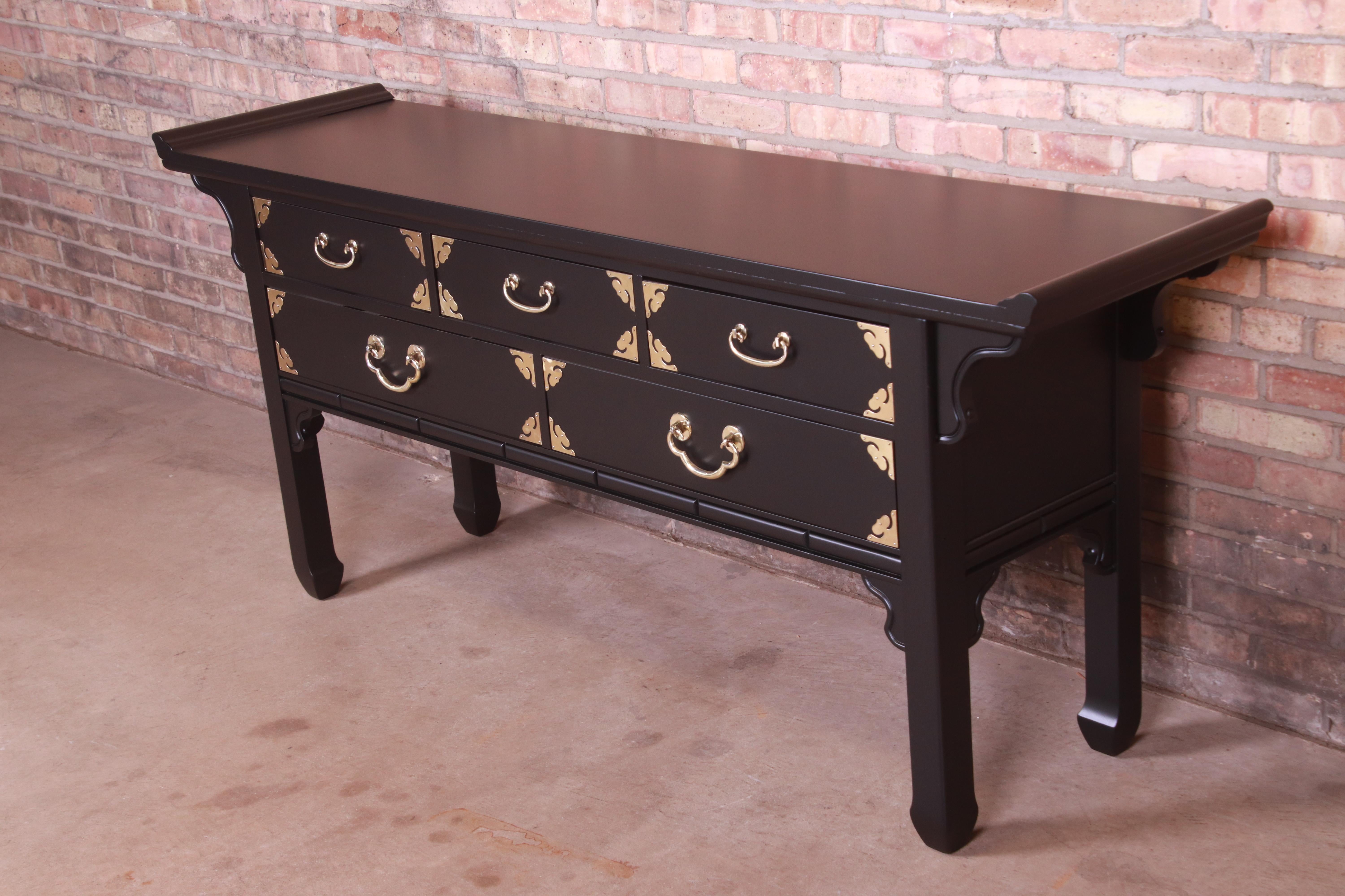 Mid-Century Modern Bernhardt Hollywood Regency Chinoiserie Black Lacquered Sideboard or Console