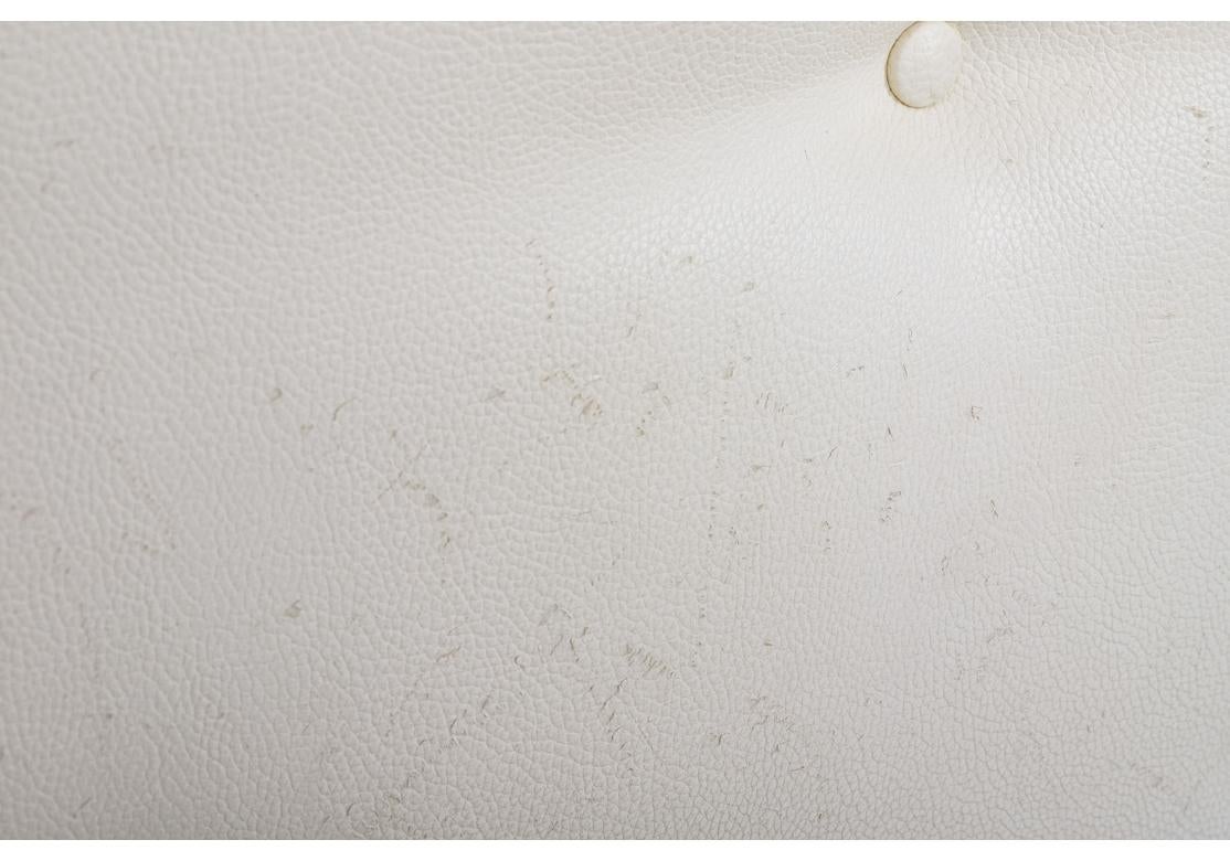 XX secolo Bernhardt Interiors Landon Letto a baldacchino imbottito in acciaio inox in vendita
