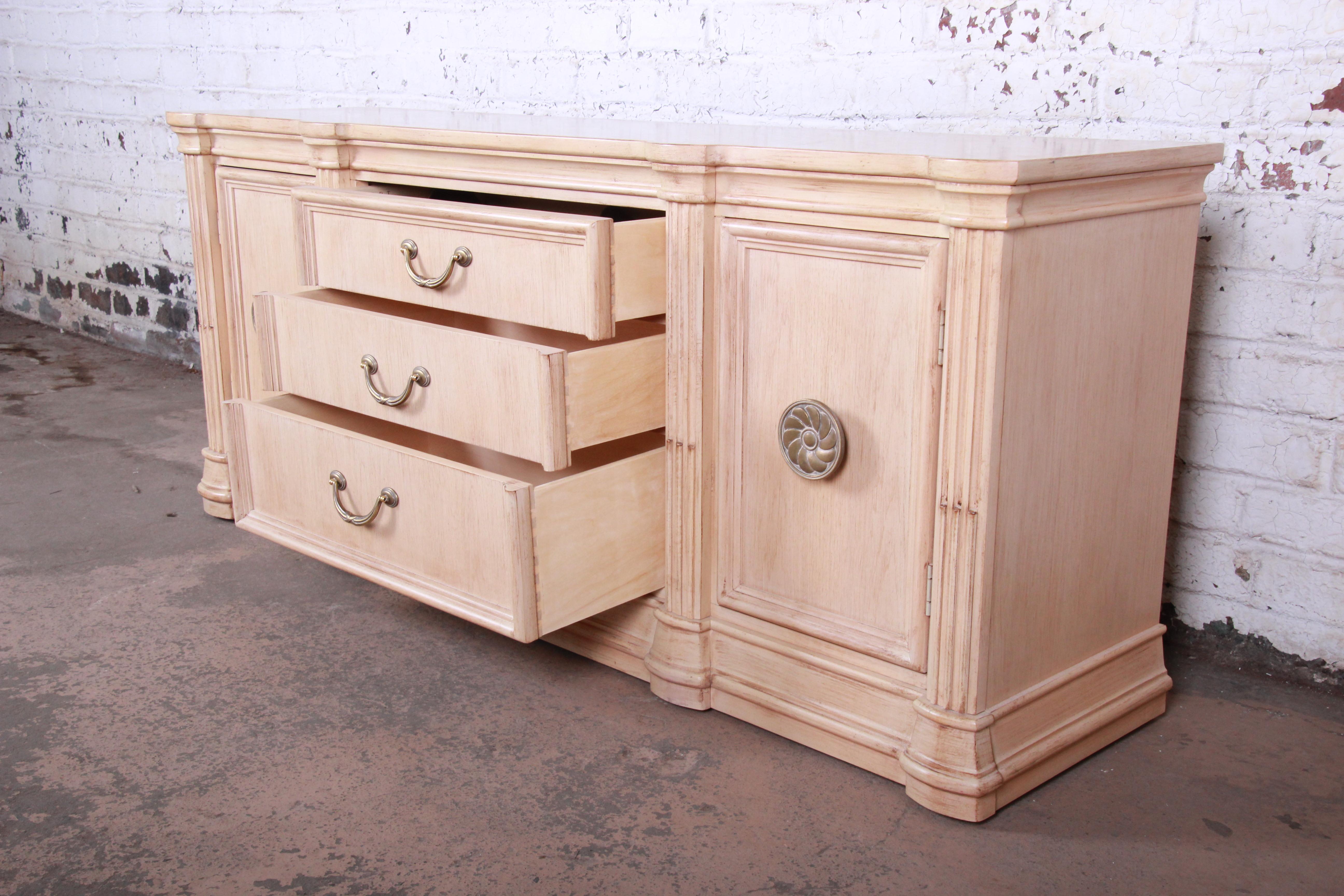 Bernhardt Mediterranean Style Maple Sideboard Credenza In Good Condition In South Bend, IN