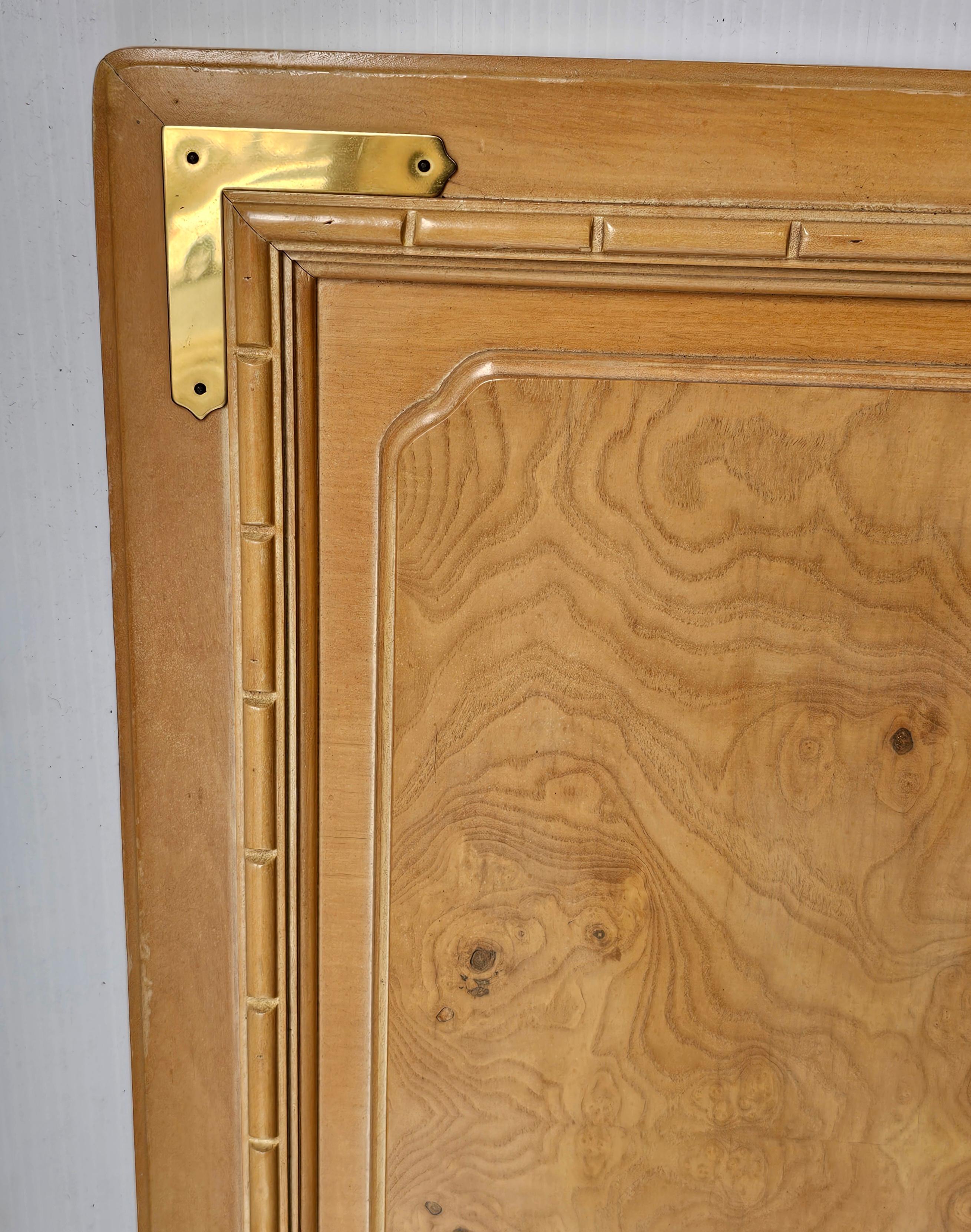 Bernhardt Mid-Century Burlwood Campaigner Twin Size Kopfteil (20. Jahrhundert) im Angebot