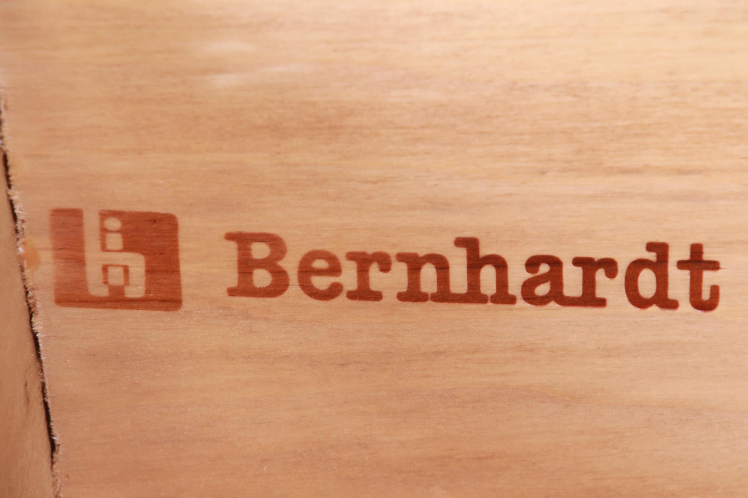 Bernhardt Mid-Century Modern Burl Wood Campaign Nightstands, Pair 9