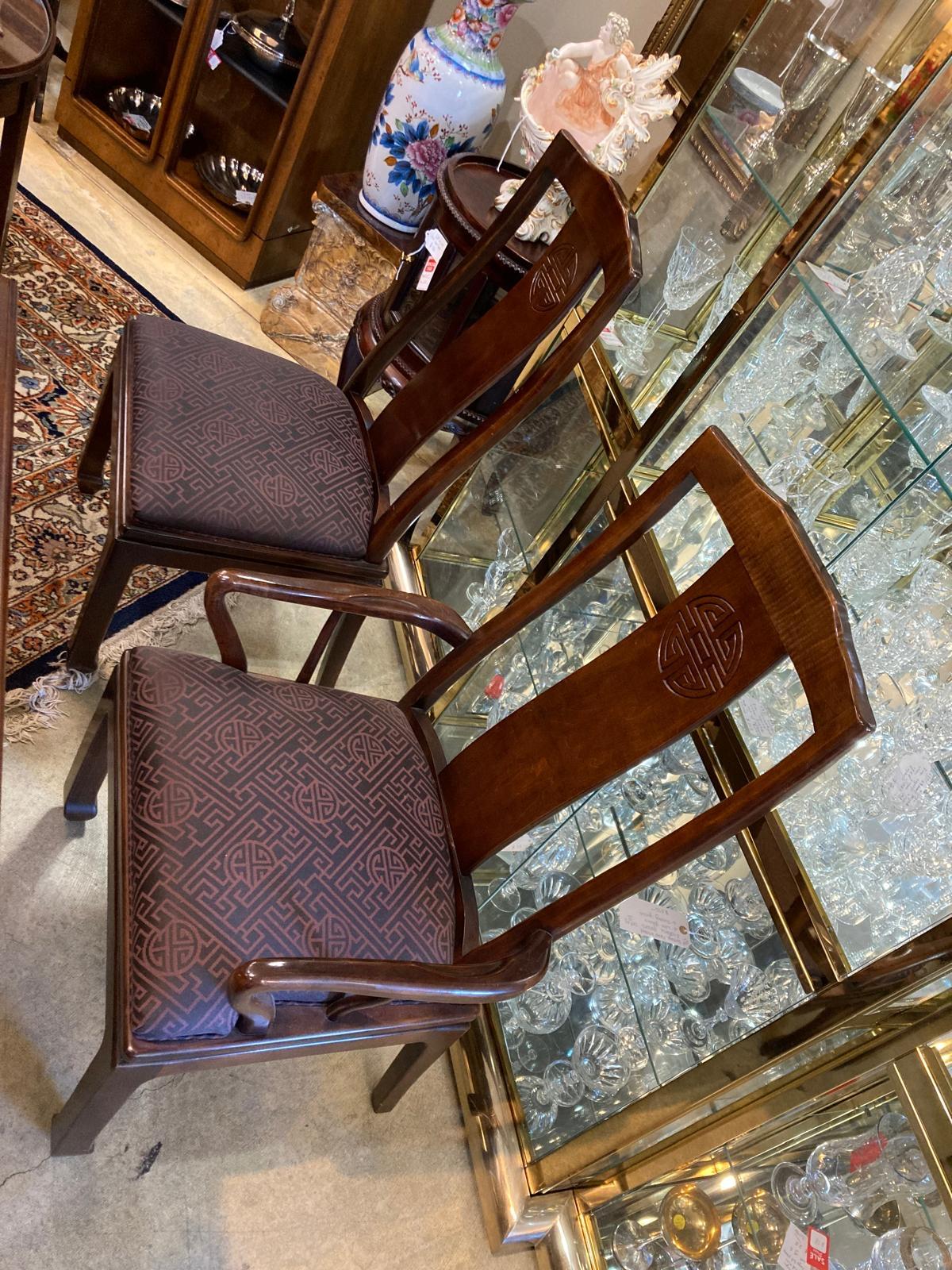 Bernhardt Table with 8 chairs, two extension and table cover For Sale 4