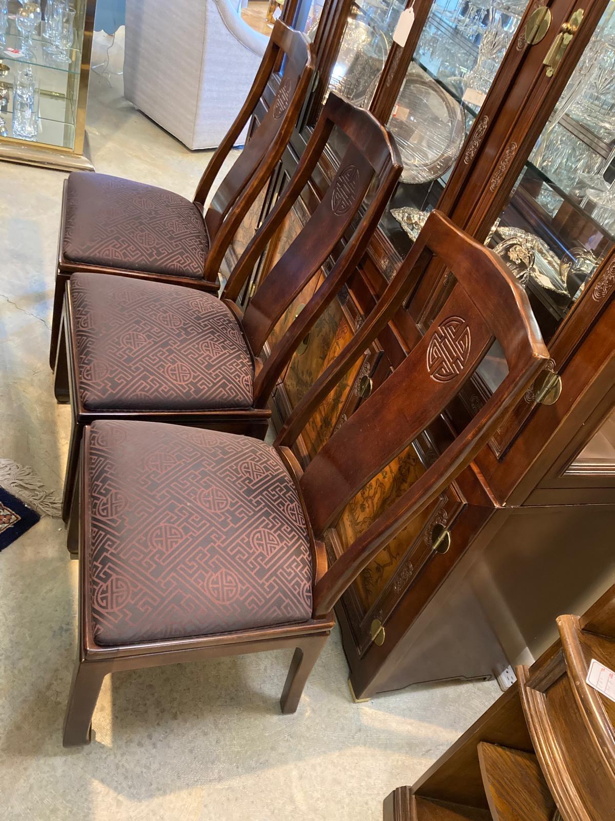 20th Century Bernhardt Table with 8 chairs, two extension and table cover For Sale