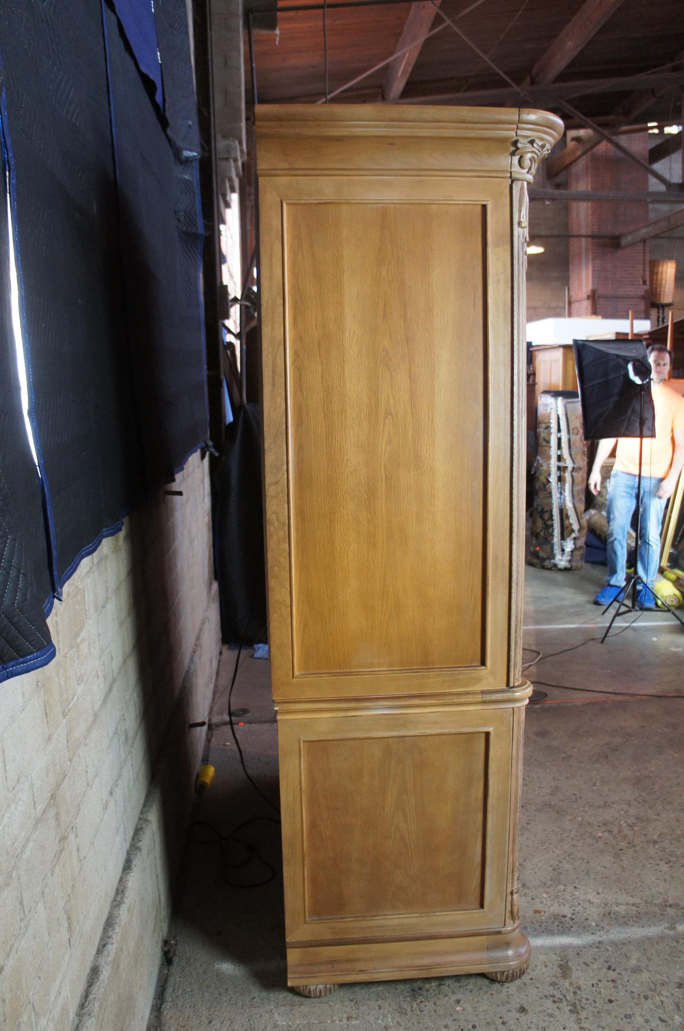Bernhardt Tuscan Carved Oak Wardrobe Mirrored  Armoire Dresser TV Cabinet In Good Condition In Dayton, OH
