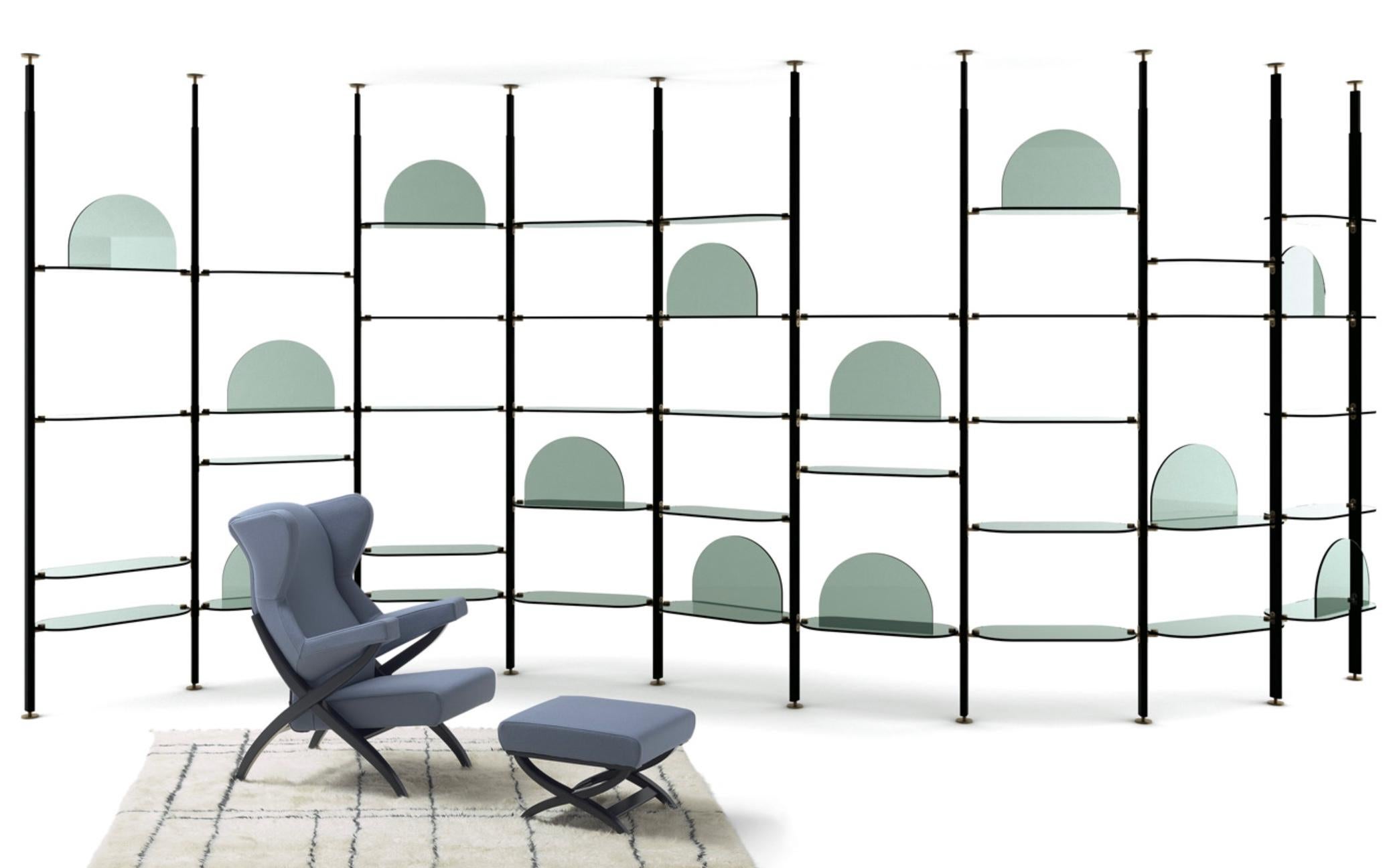 Bernhardt & Vella, Paar freistehende Decken-Bücherregale „Alba“ für Arflex, Paar (Metall) im Angebot