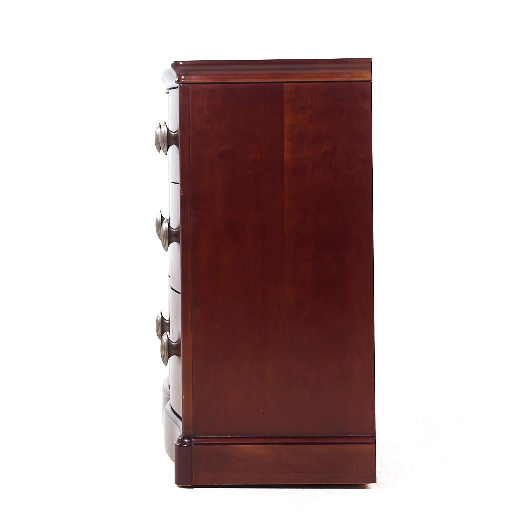 Bernhardt Walnut Lowboy Dresser In Good Condition For Sale In Countryside, IL