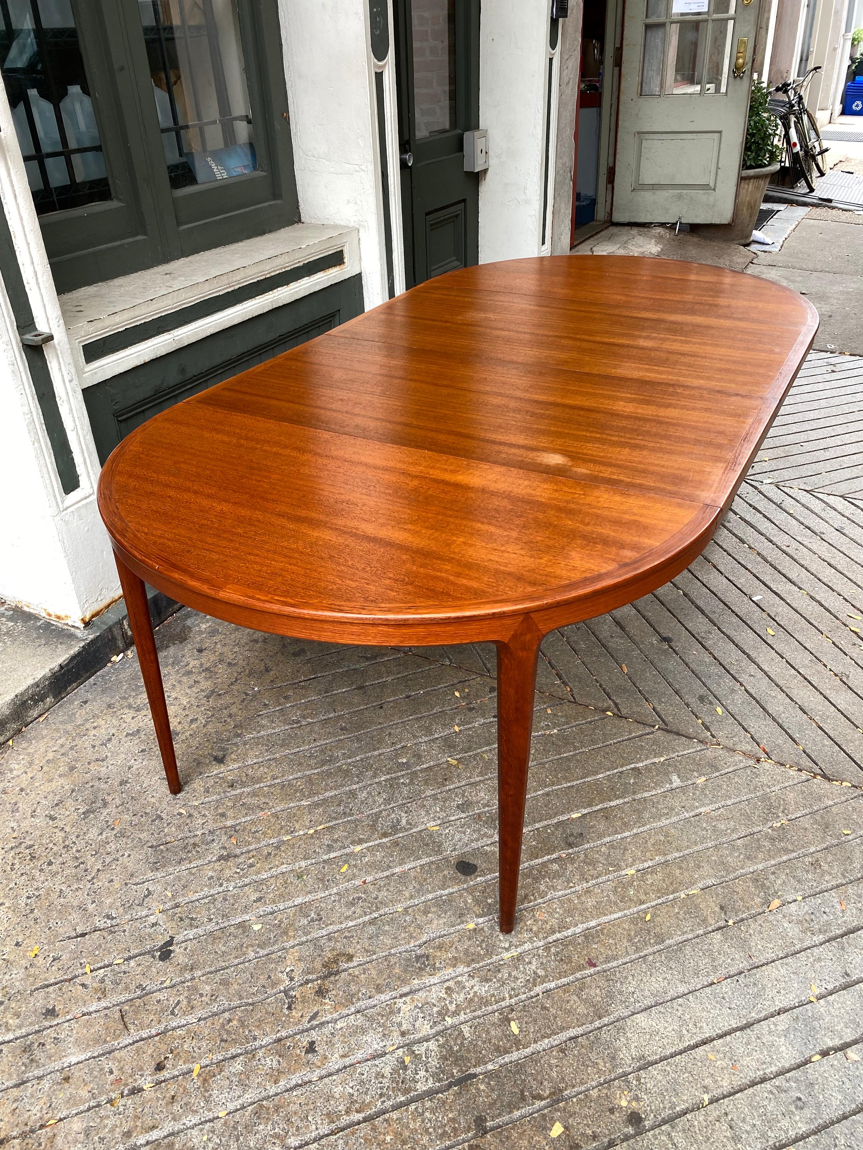 Bernt Fridhagen for Bodafors Swedish Round Teak Dining Table, 1962 1