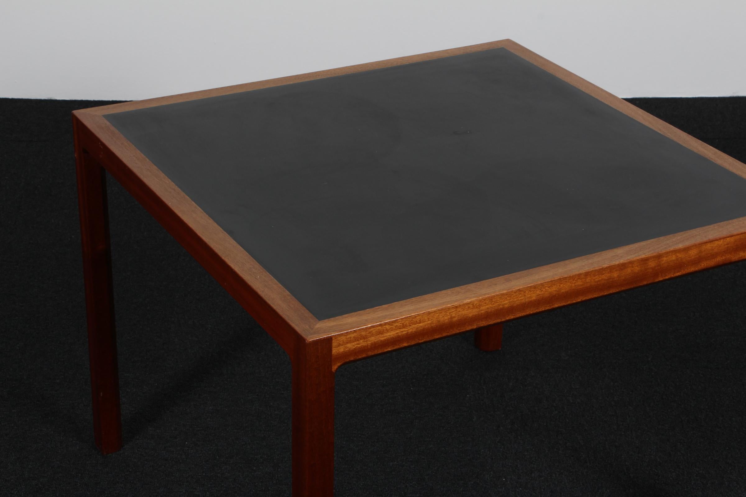 Danois Table basse Bernt Pedersen en acajou et formica, années 1960, Danemark en vente
