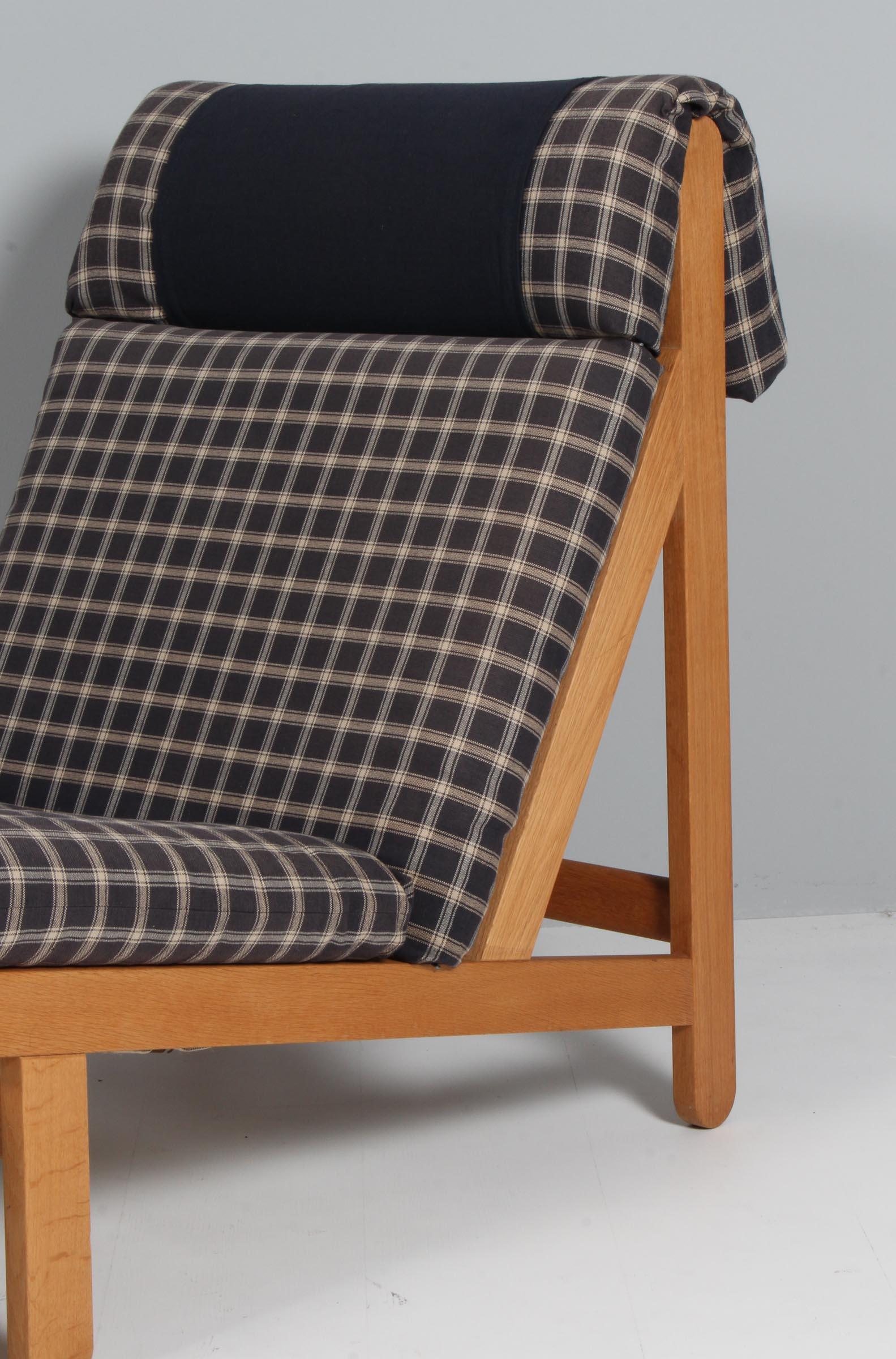 Danish Bernt Pedersen lounge chair in oak and Cotil fabric