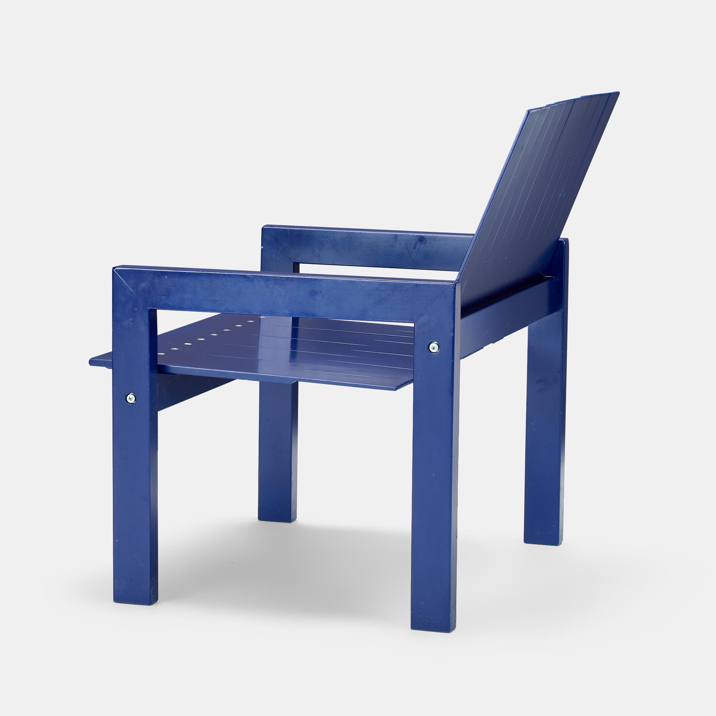 Bernt Petersen blue Crate Lounge Chair for Carl Hansen Denmark, 1982 In Good Condition For Sale In Skokie, IL
