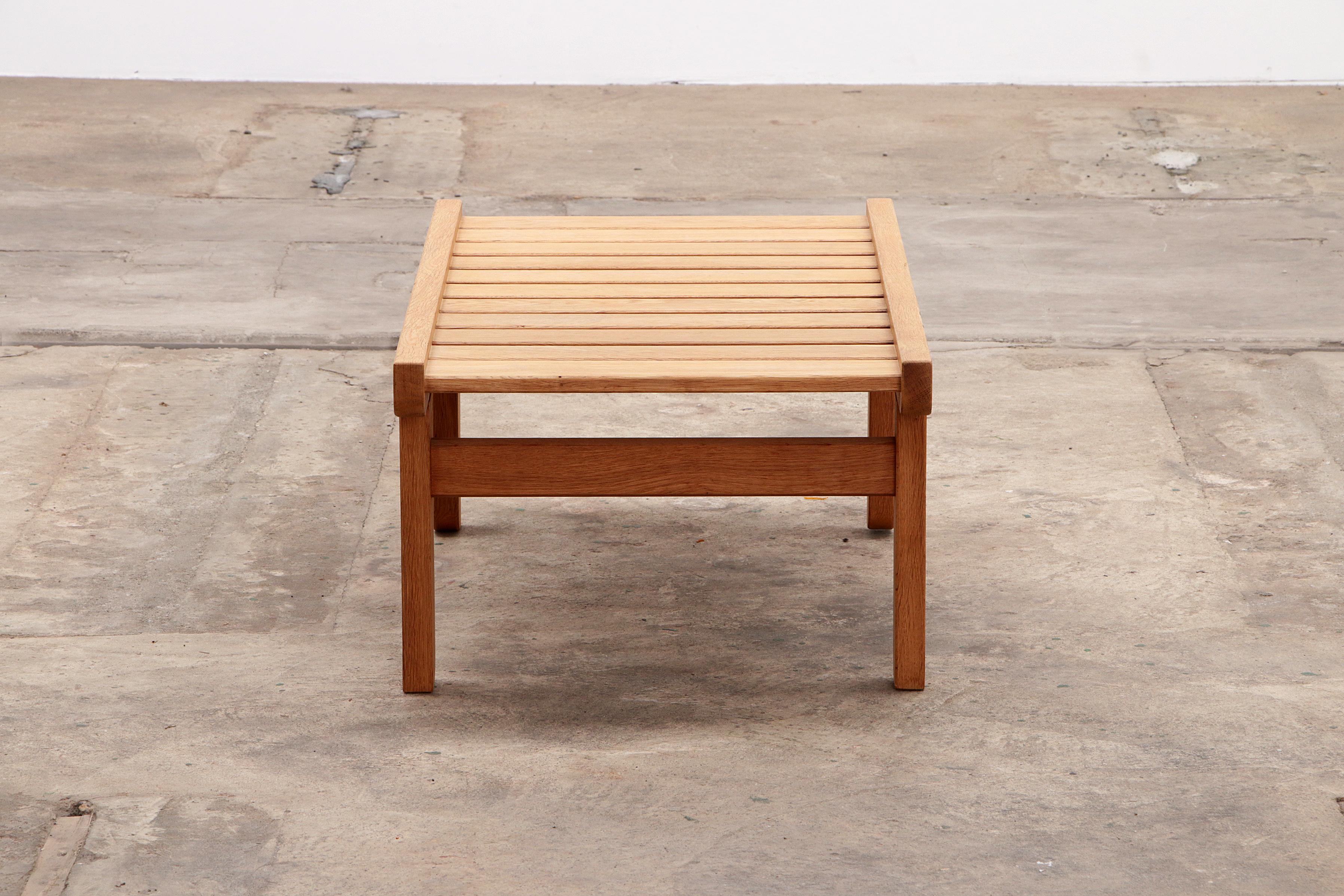 Bernt Petersen for Niels Eilersen bench made of oak, 1960 In Excellent Condition For Sale In Oostrum-Venray, NL