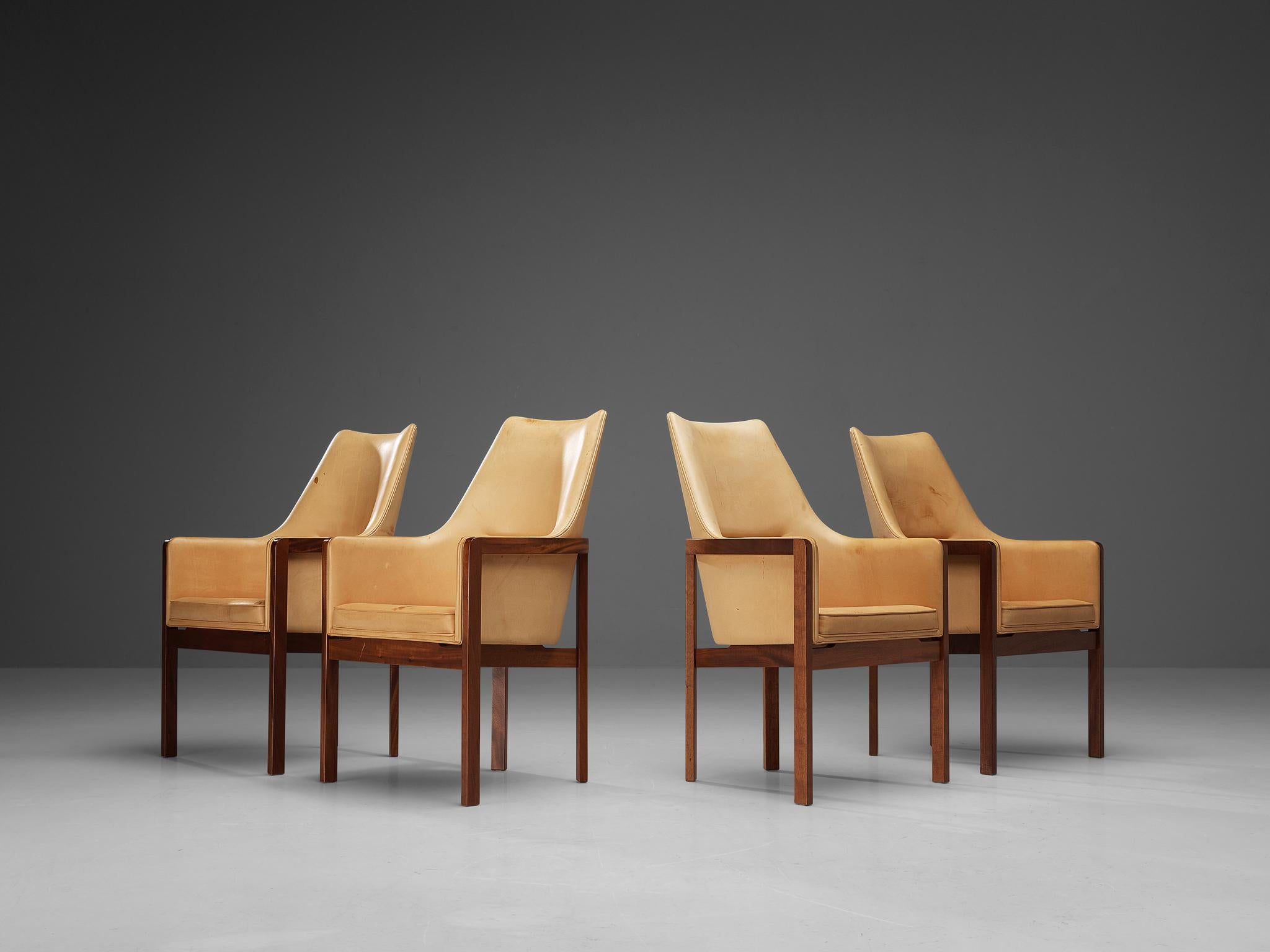 Bernt Petersen for Søborg Møbelfabrik, set of four dining chairs, leather, mahogany, Denmark, 1960s

Elegant and comfortable set of four dining chairs designed by Bernt Petersen in the 1960s. The chairs are executed in a mahogany frame and leather