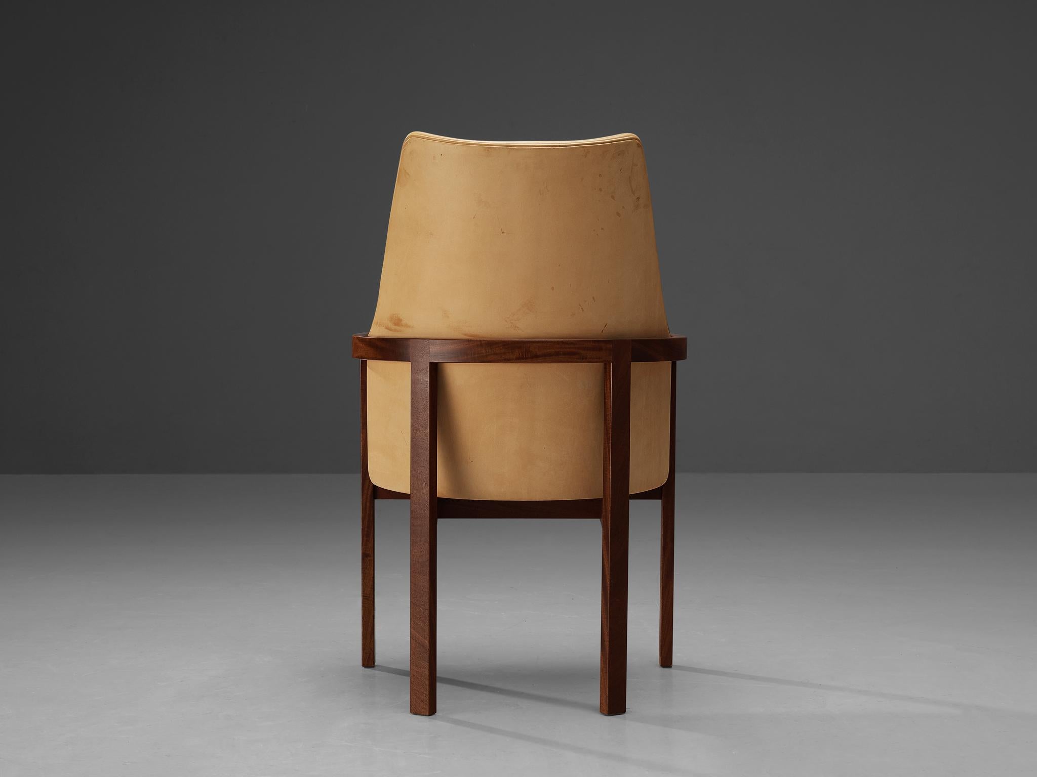 Danois Bernt Petersen for Søborg Møbelfabrik Ensemble de quatre chaises de salle à manger en cuir  en vente