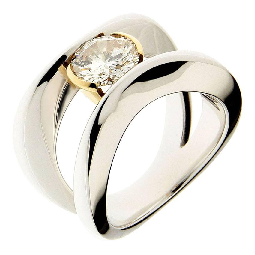 18 Karat Gold Berquin Certified 1.54 carat Diamond Brilliant Cut Solitaire Ring For Sale