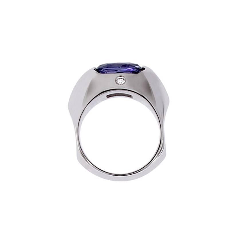 Modern Berquin Certified 3.76 Carat Intense Blue Spinel Diamond Gold Cocktail Ring For Sale