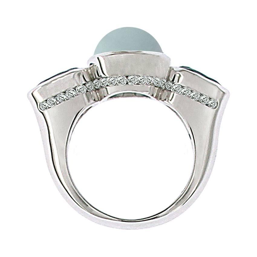 Contemporary Berquin Certified 3, 77 carat Cat's eye Aquamarine 18 Karat White Gold Ring  For Sale