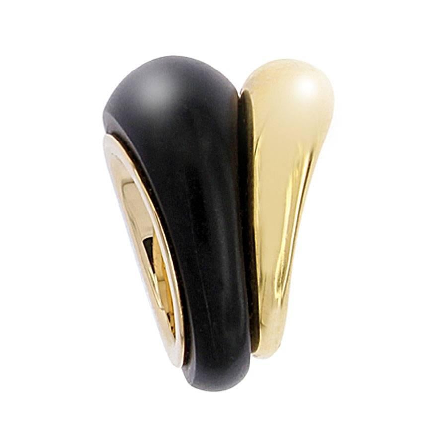 Contemporary Berquin Certified Black Jade 18 Yellow Gold Double Dome Ring For Sale