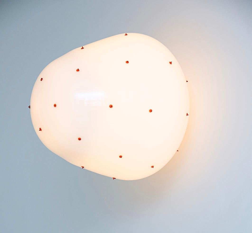 Berries, Blown glass Ceiling Light, Red Dots, Brass by Marie & Alexandre- Size M For Sale 9