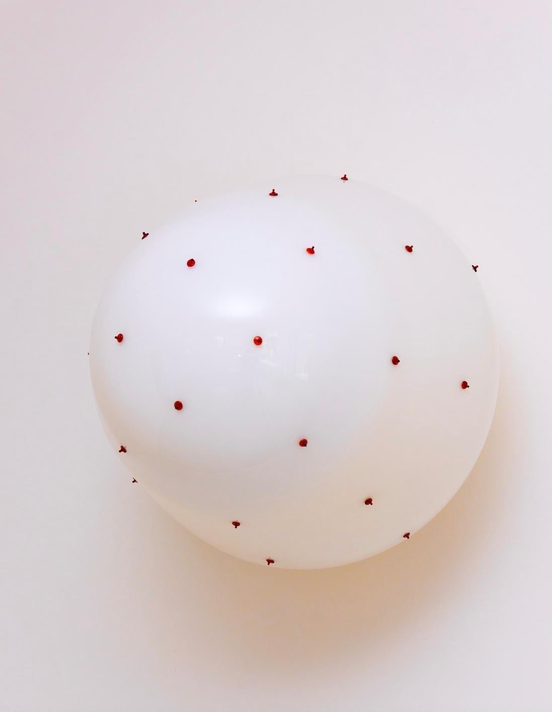 Berries, Blown glass Ceiling Light, Red Dots, Brass by Marie & Alexandre- Size M For Sale 10