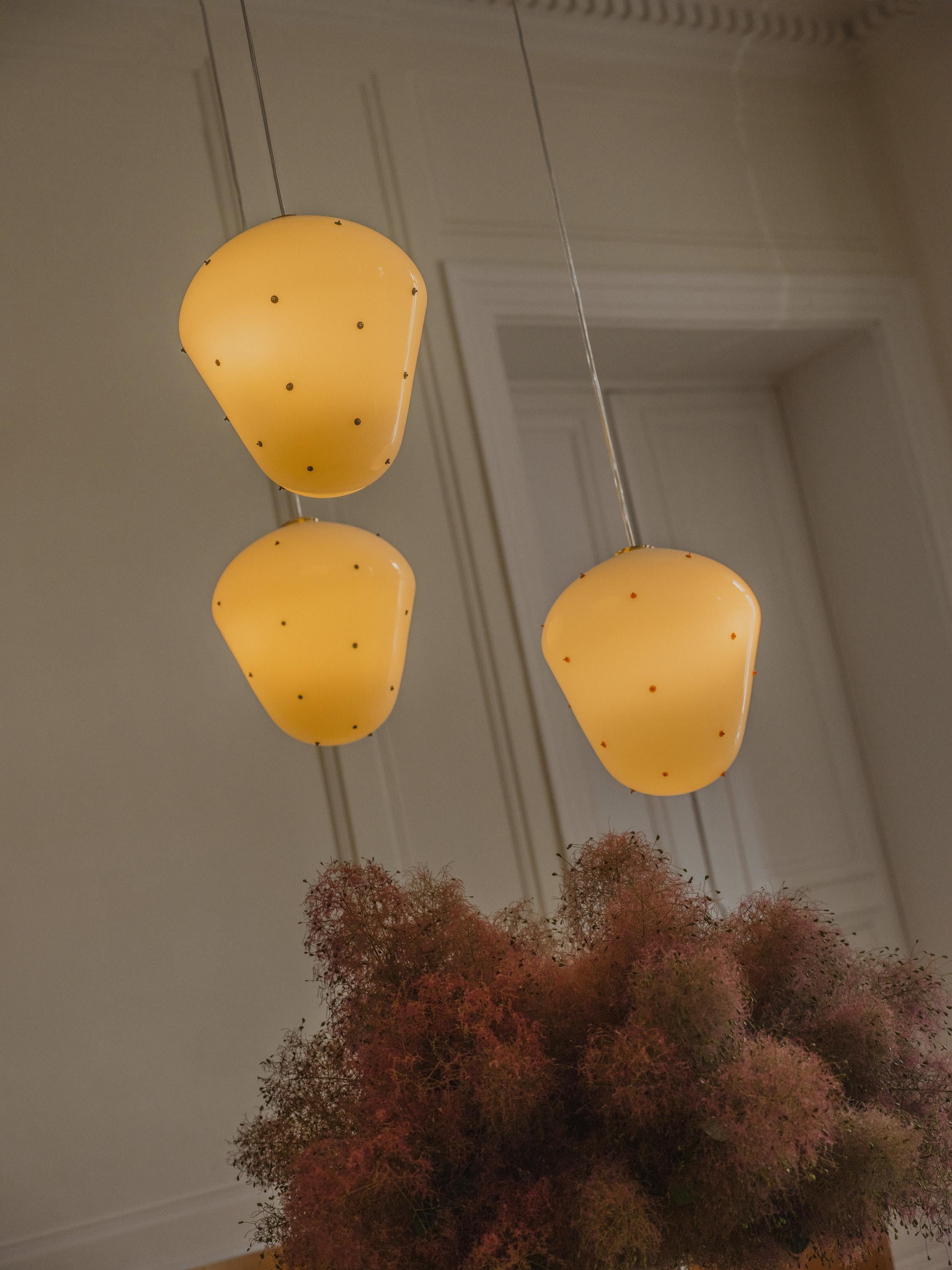 Berries, Blown Glass Wall Light, Red Dots, Brass by Marie & Alexandre- Size M For Sale 13