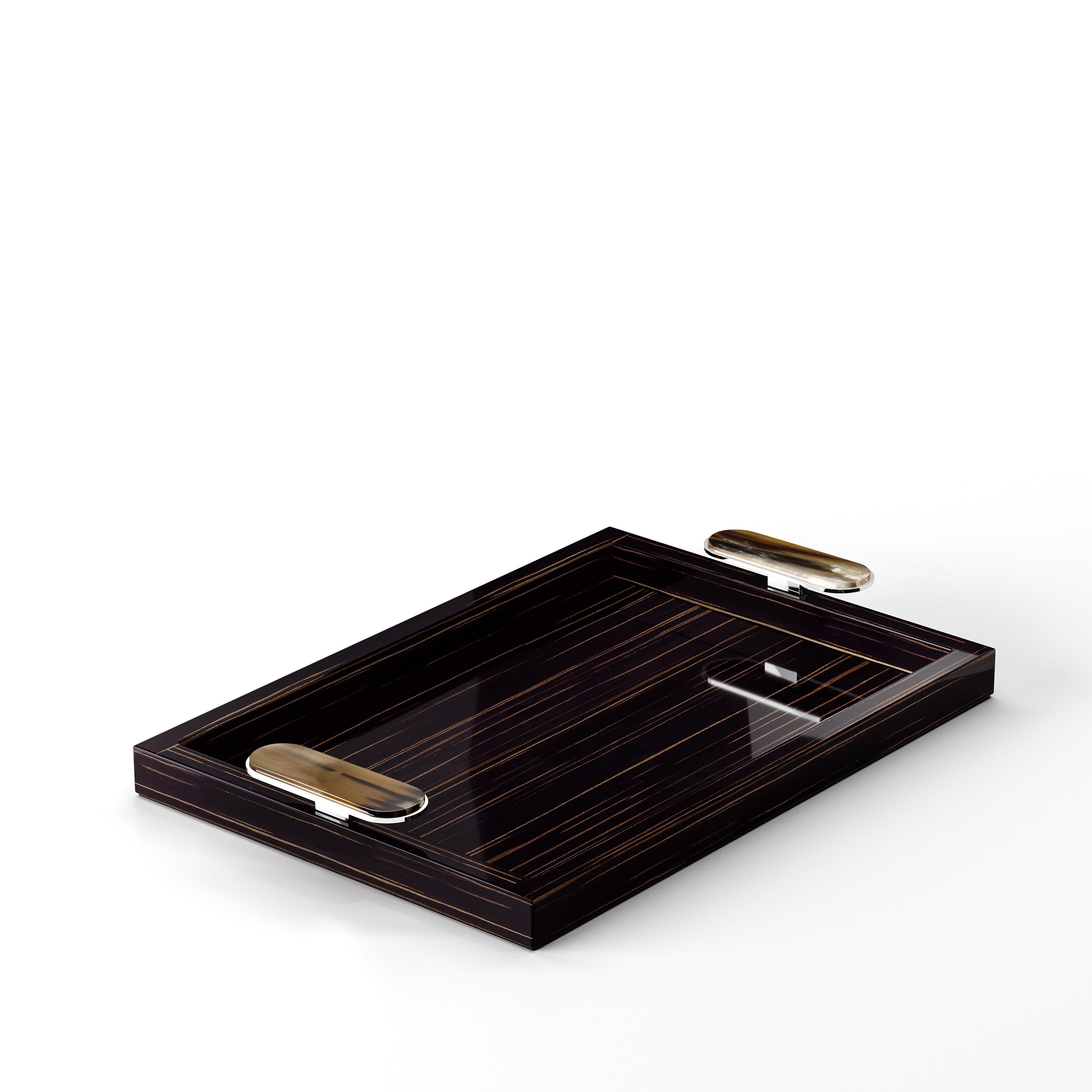 Contemporary Berro Tray in Glossy Black Lacquered Wood and Corno Italiano, Mod. 2417 For Sale