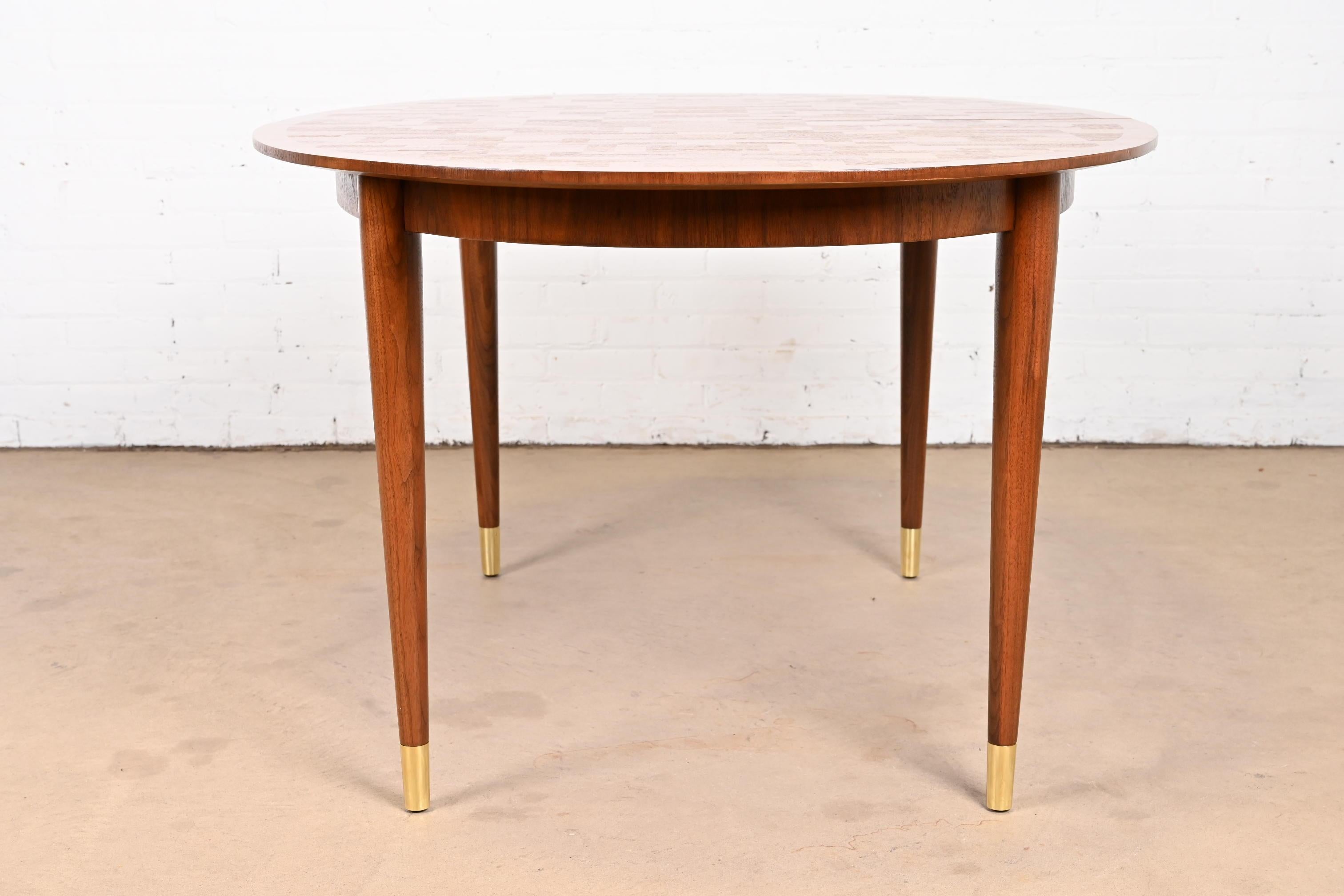 Bert England for Johnson Furniture table de salle à manger en noyer patchwork, revernie en vente 11