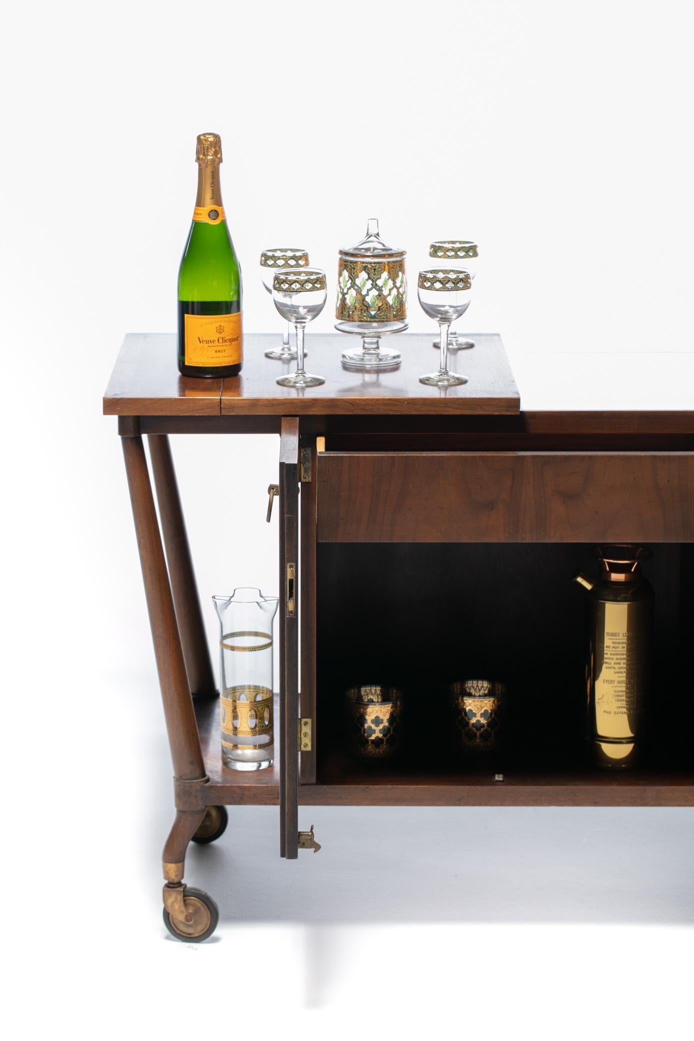 Bert England Forward Trend Mid Century Bar Cart for Johnson Furniture c. 1960 In Good Condition In Saint Louis, MO