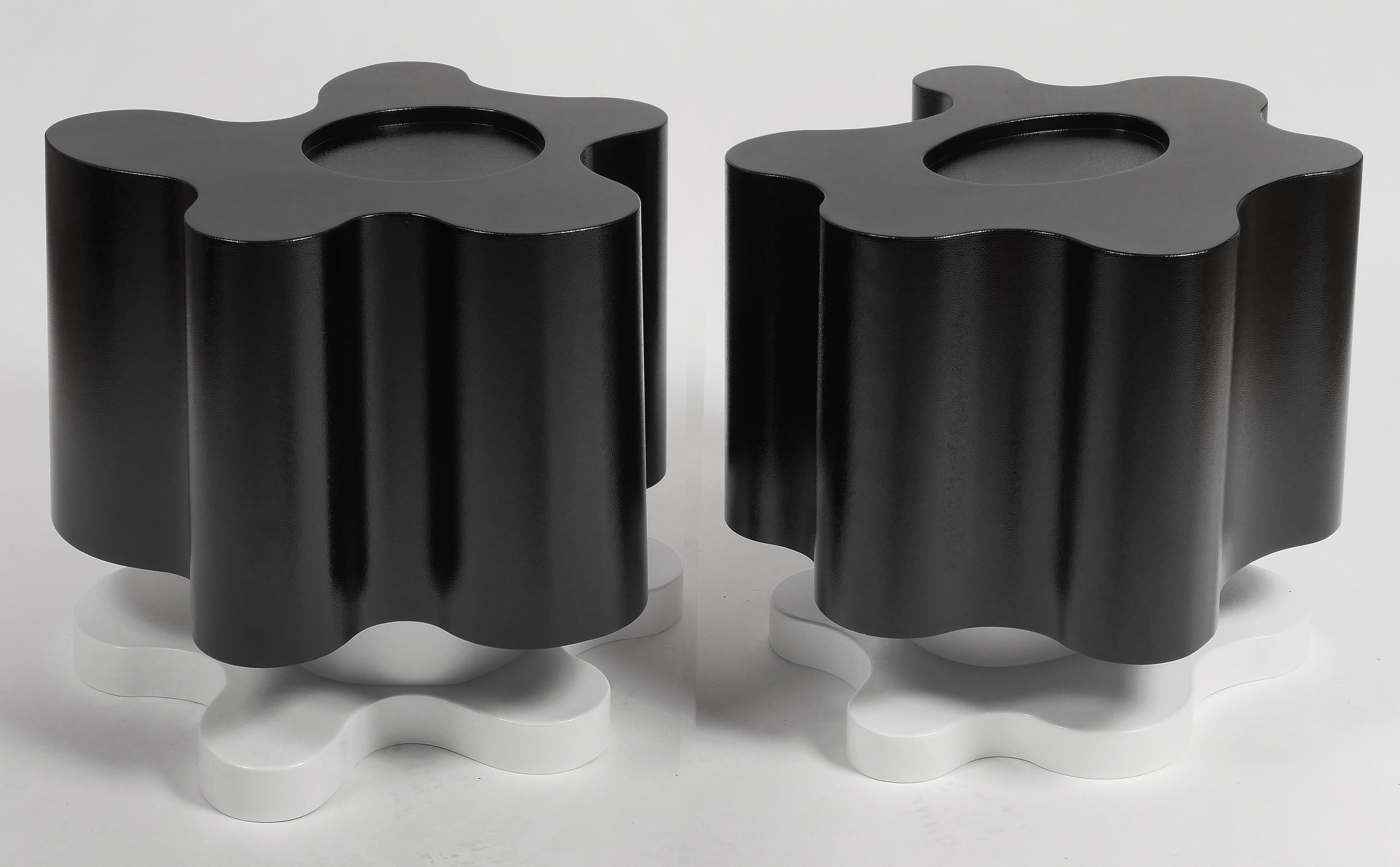 Bert Furnari Studio Abstract freeform side tables, pair

Offered for sale is a pair of Bert Furnari Studio powder-coated aluminum occasional tables with a pedestal base and a black and white monochromatic textured finish. 

Bert Furnari (b.1968)