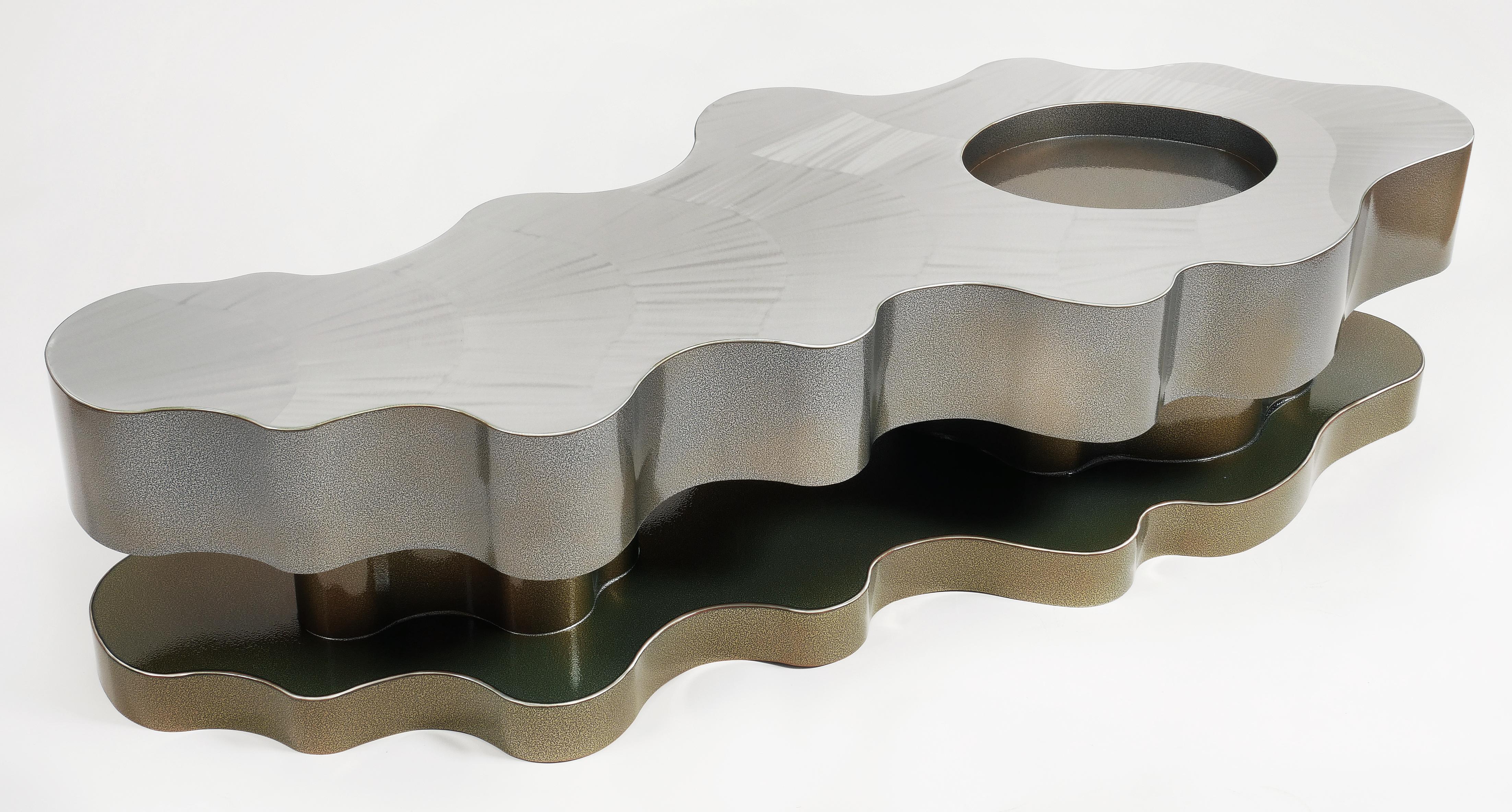 Aluminium Table basse abstraite de forme libre du studio Bert Furnari en vente