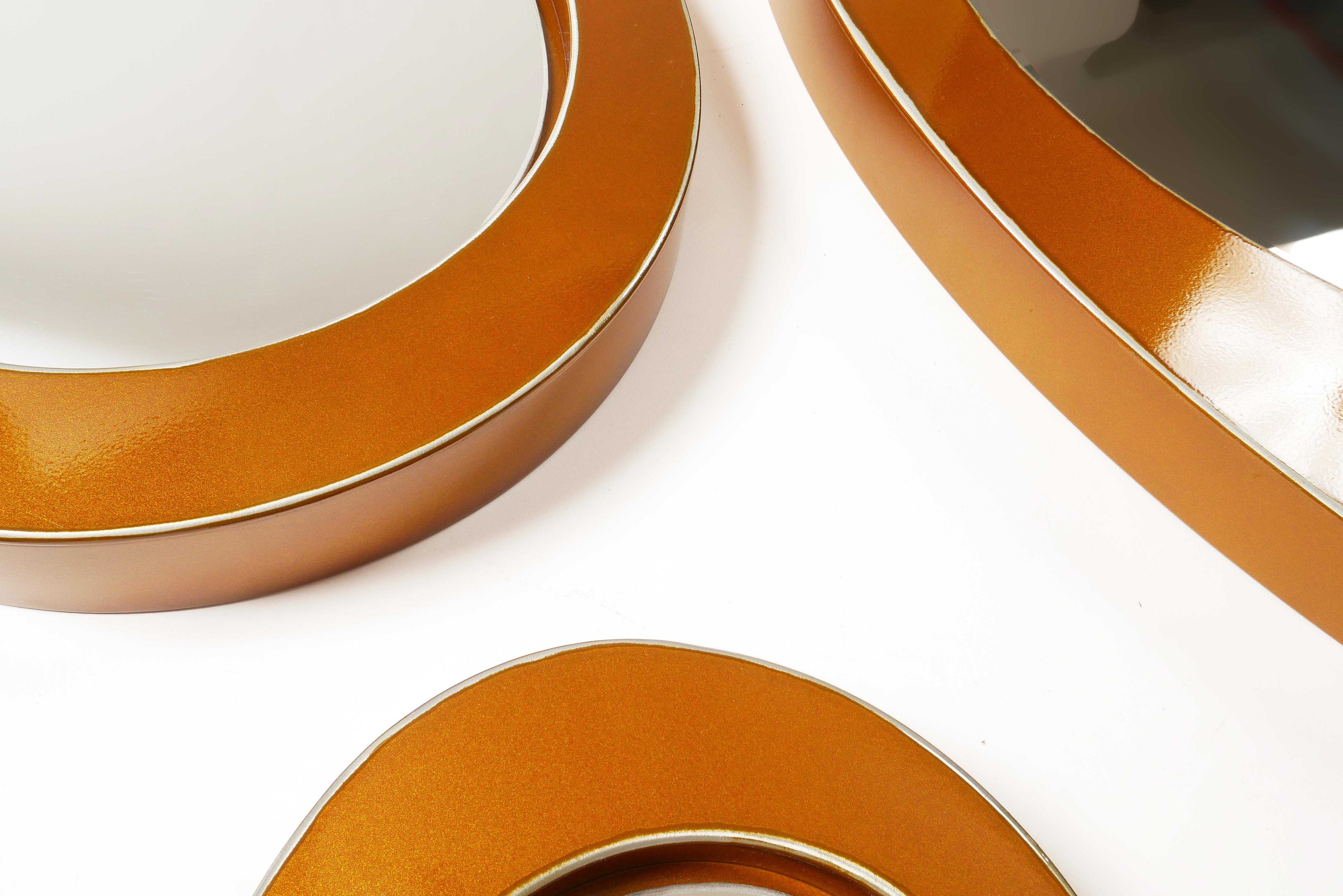 Poudré Groupe de 7 miroirs en aluminium de forme libre de Bert Furnari Studio en vente