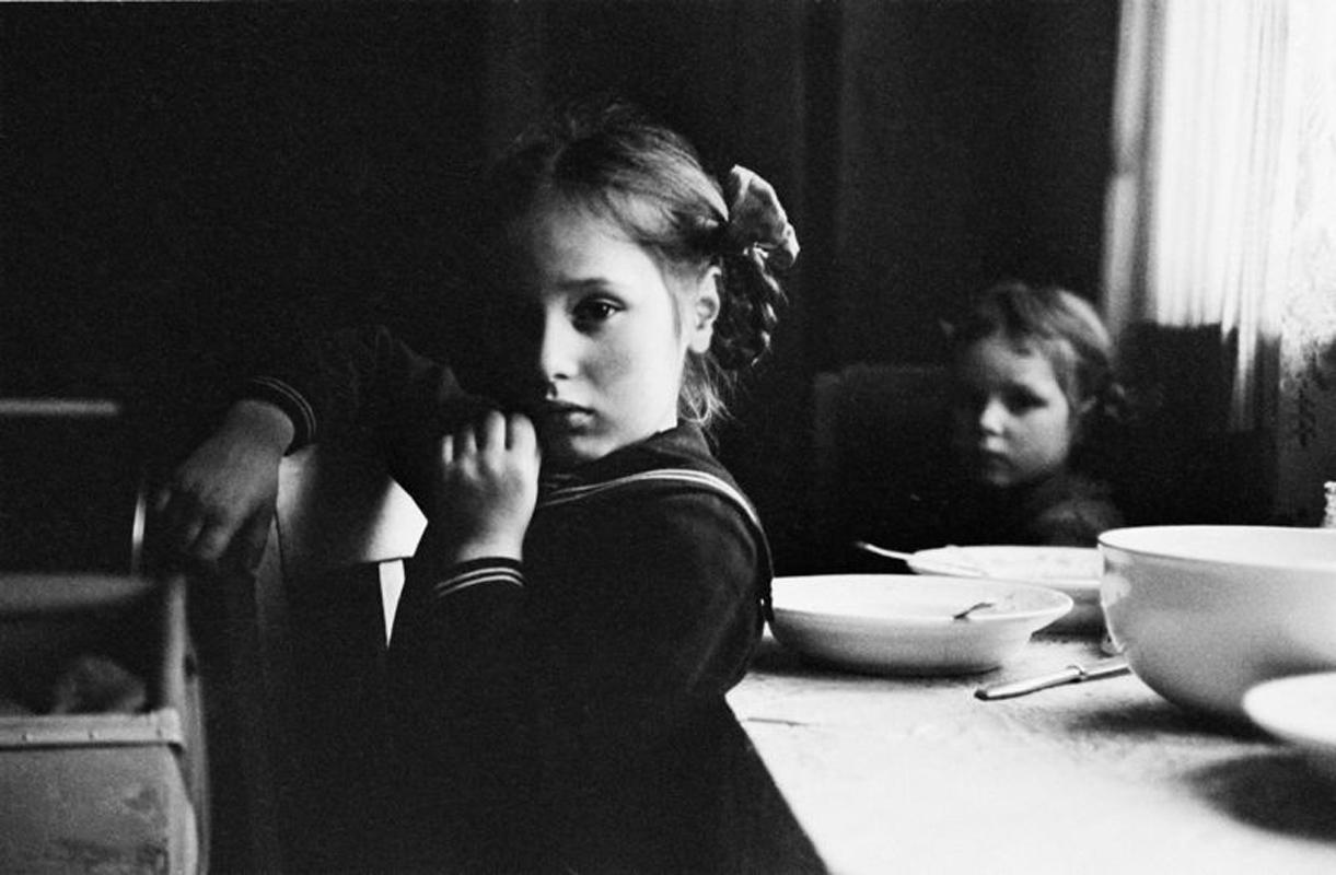 Displaced Children - Photograph by Bert Hardy