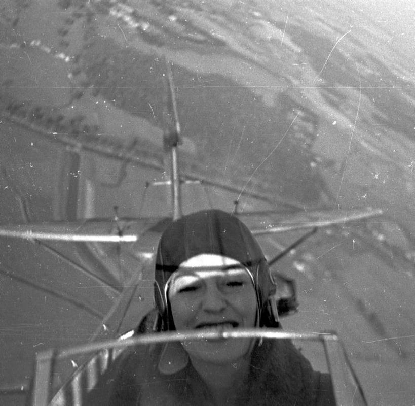 Bert Hardy Landscape Photograph - Flying High
