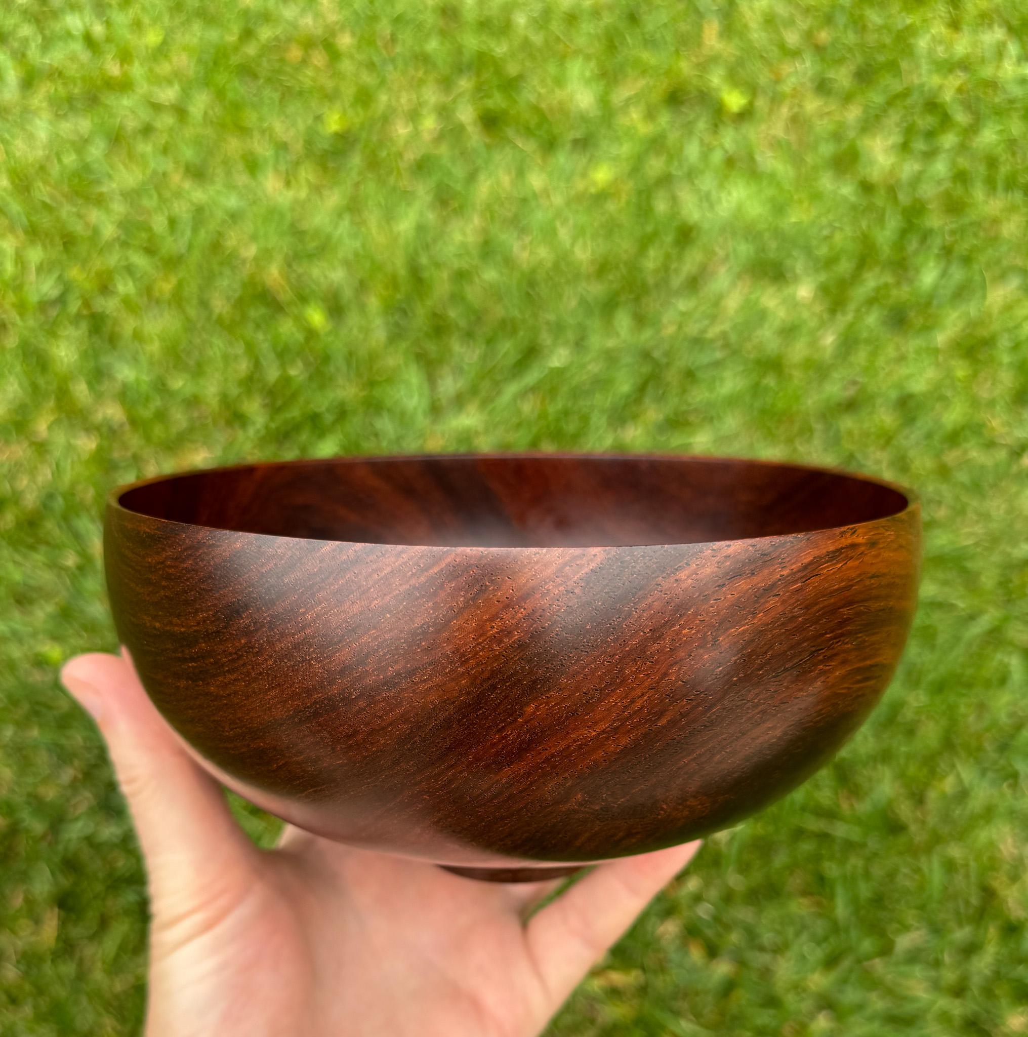 Mid-Century moderno Ciotola in cocobolo tornito a mano di Bert Marsh, XX secolo in vendita